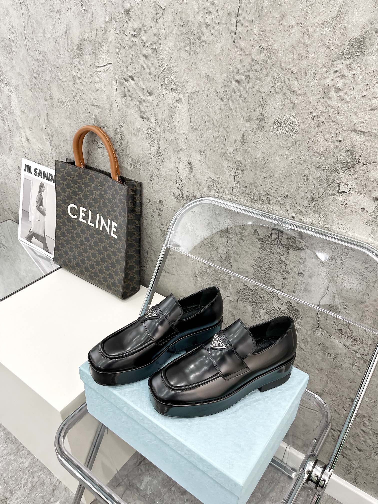 Туфли Prada - с квадратным носком - лоферы на платформе - черные