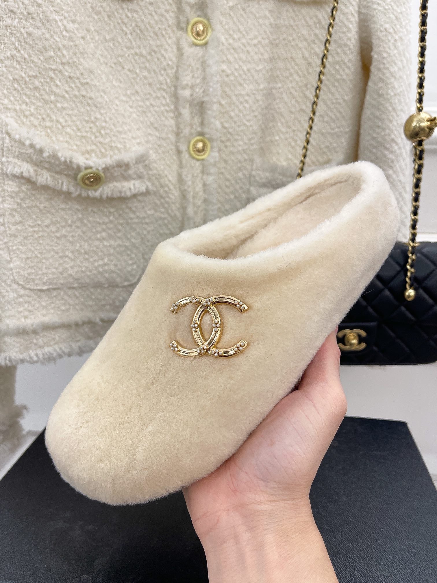 Chanel 2022 Ранняя весна - Тапочки Birkenstock - Белые