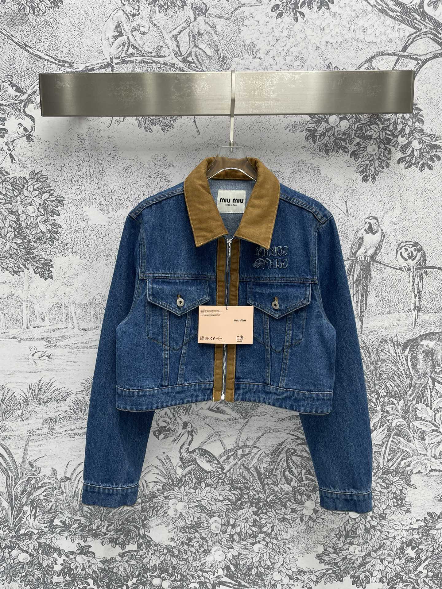 Miu Miu-2404 - Стильный жакет с лацканами