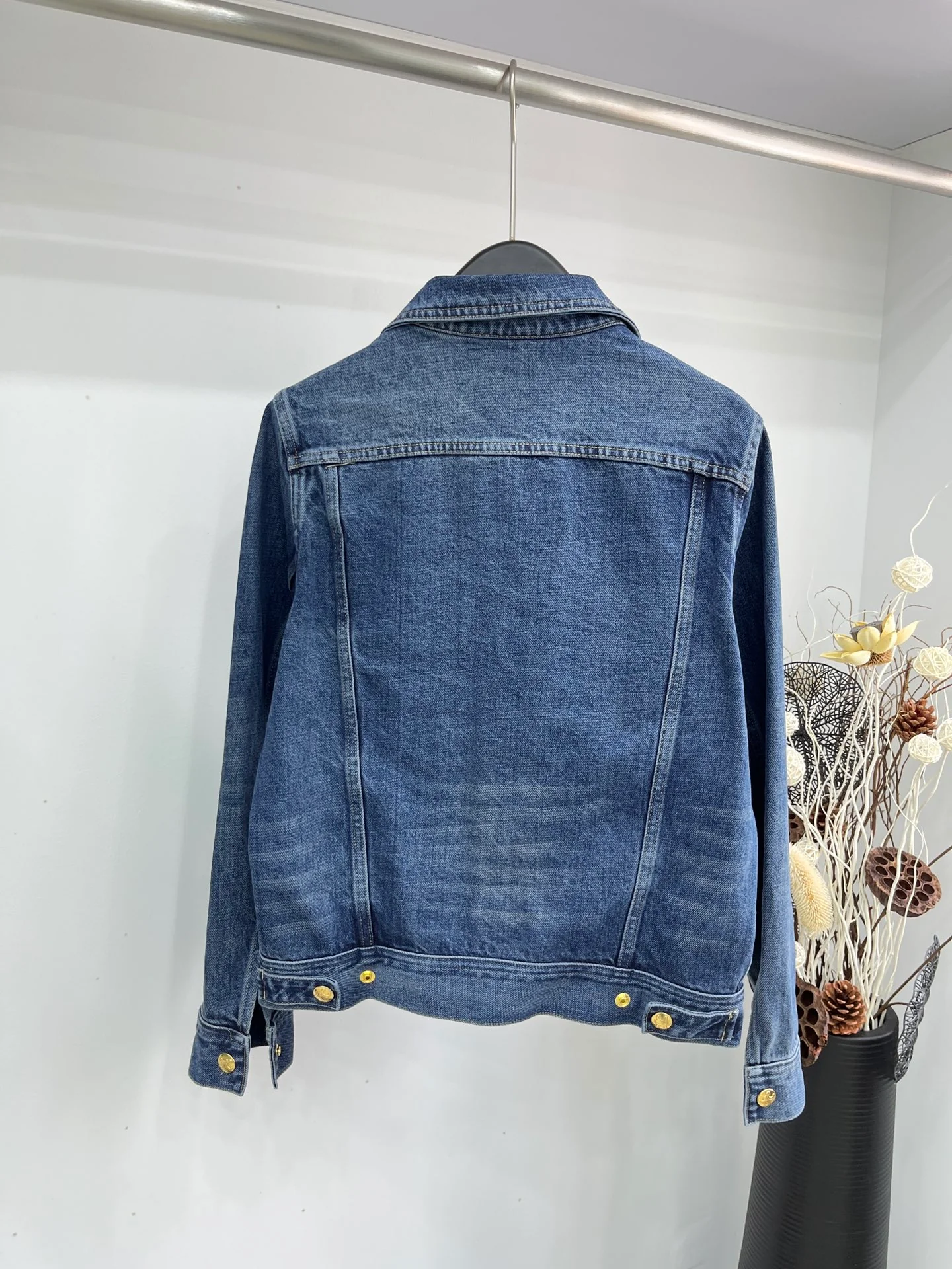 Классическая джинсовая куртка Celine 2404