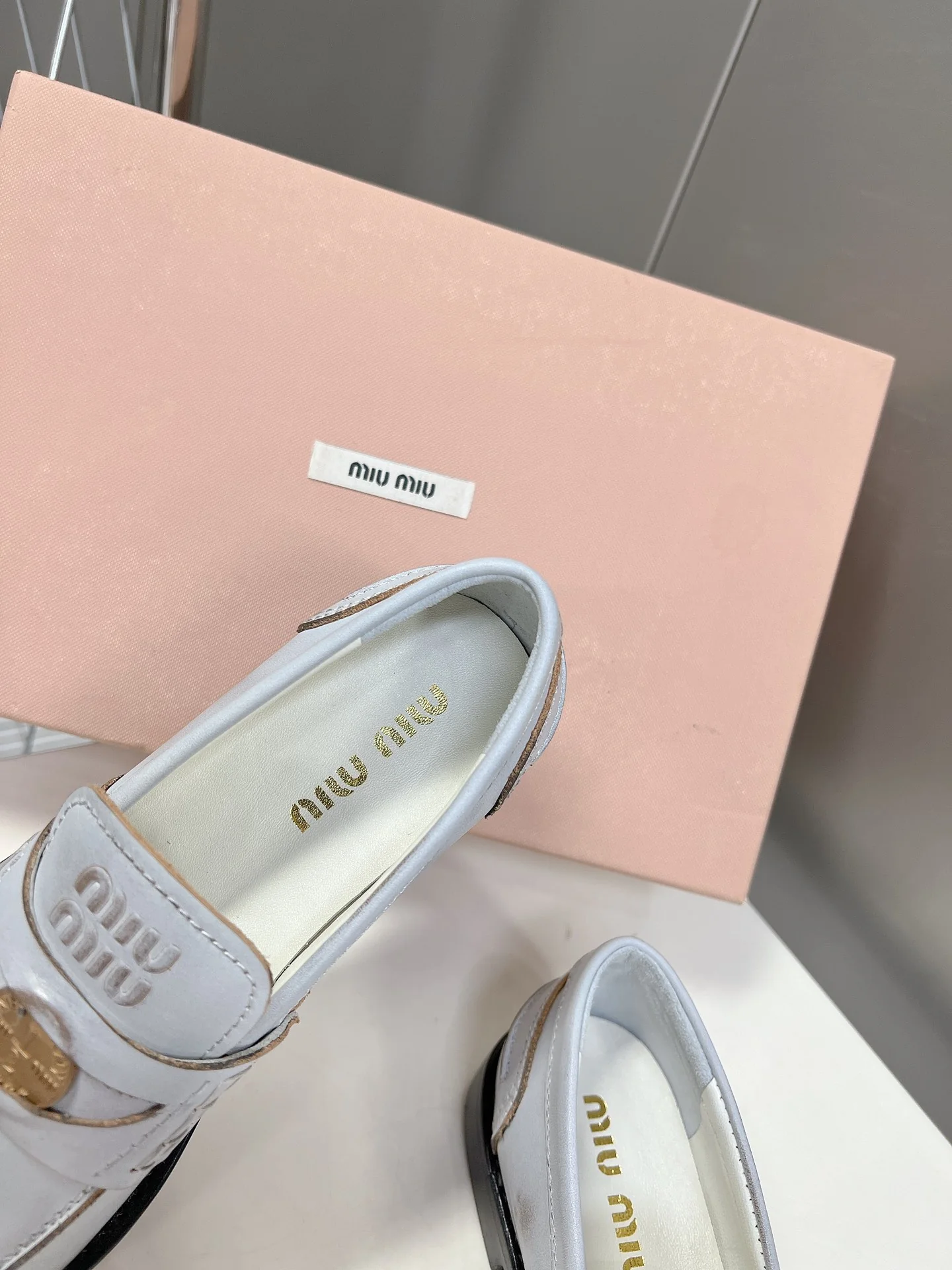 Лоферы Miu Miu Coin - серые