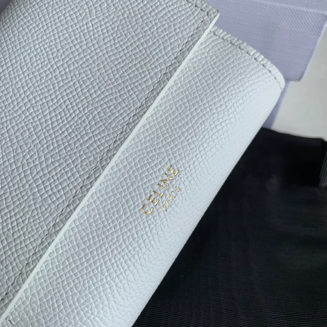 Кардхолдер Celine Triomphe Trifold — белый