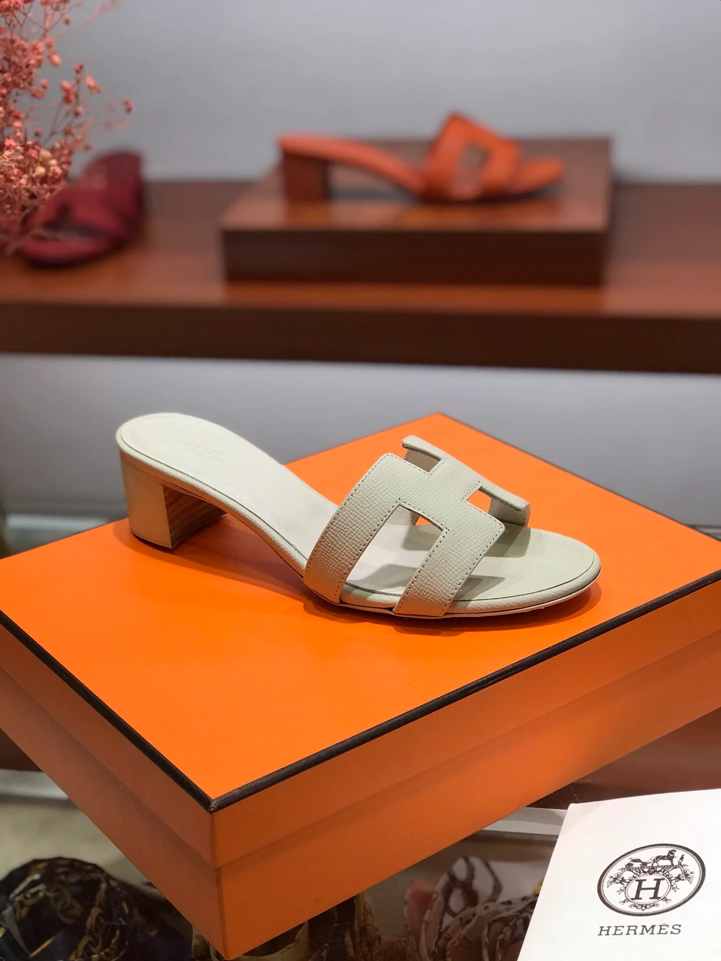 Сандалии Hermes на среднем каблуке-1