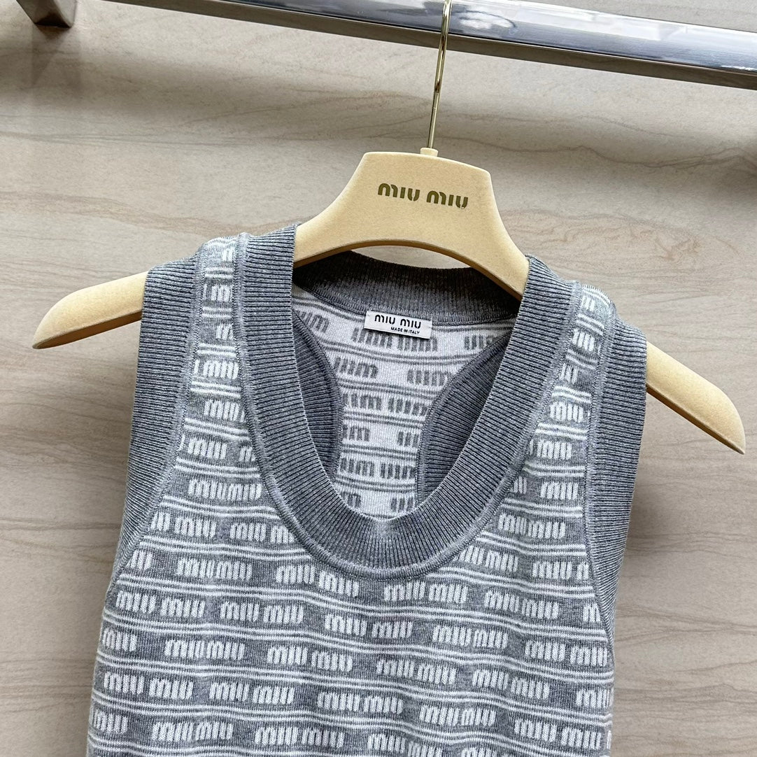 Miu Miu-2404 - Милый и стильный девичий элегантный костюм, омолаживающий