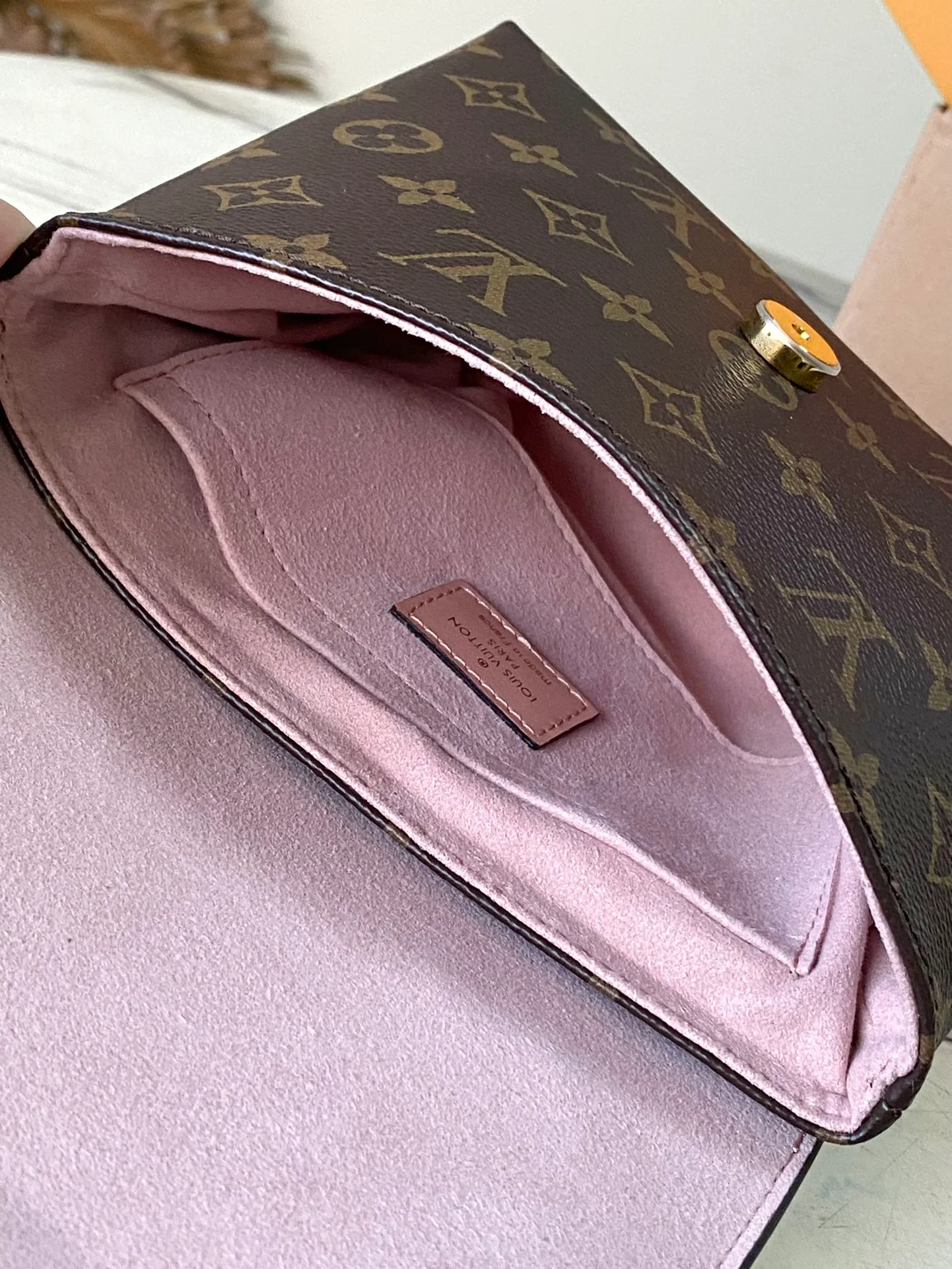 m44080-LV-locky-bb-shoulder bag-handbag-pink