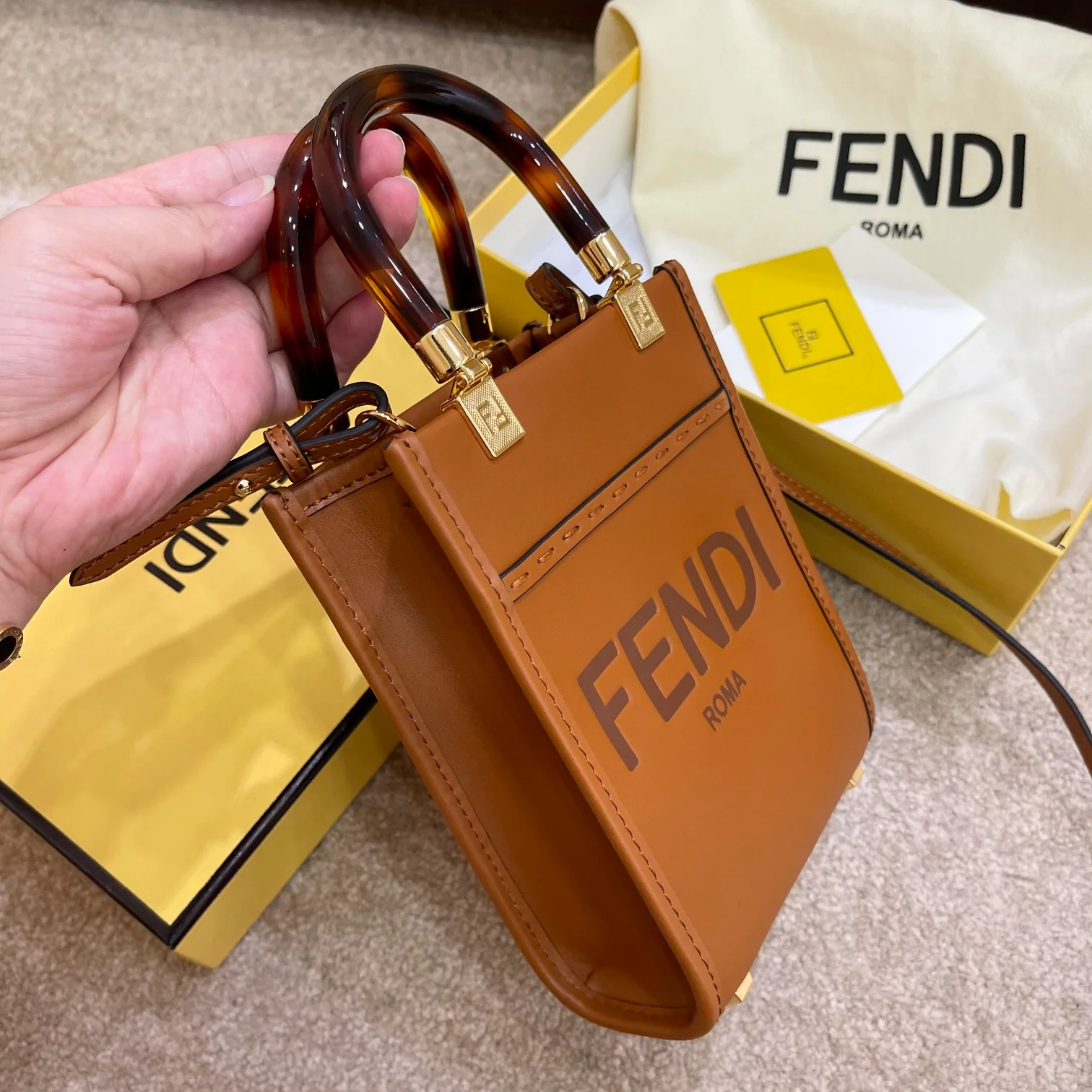 Сумка-шоппер Fendi Sunshine - Мини - Кофейный