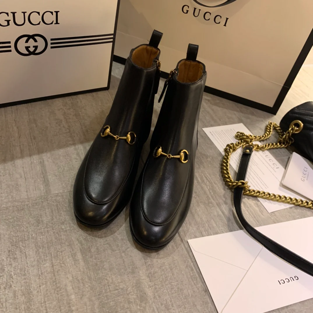 Ботильоны Gucci Street с пряжкой