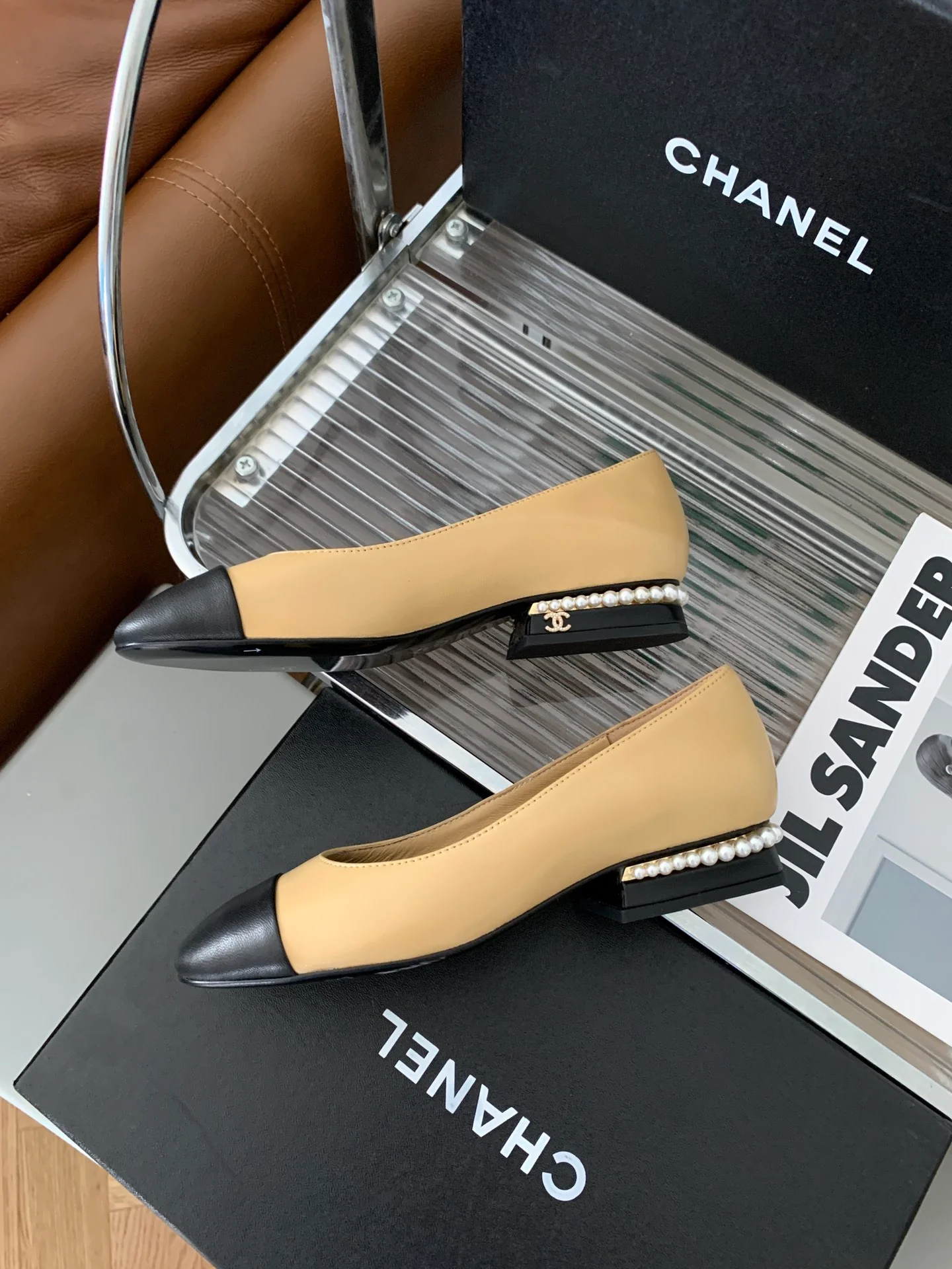 Балетки Мэри Джейн с показа Chanel 2022 года