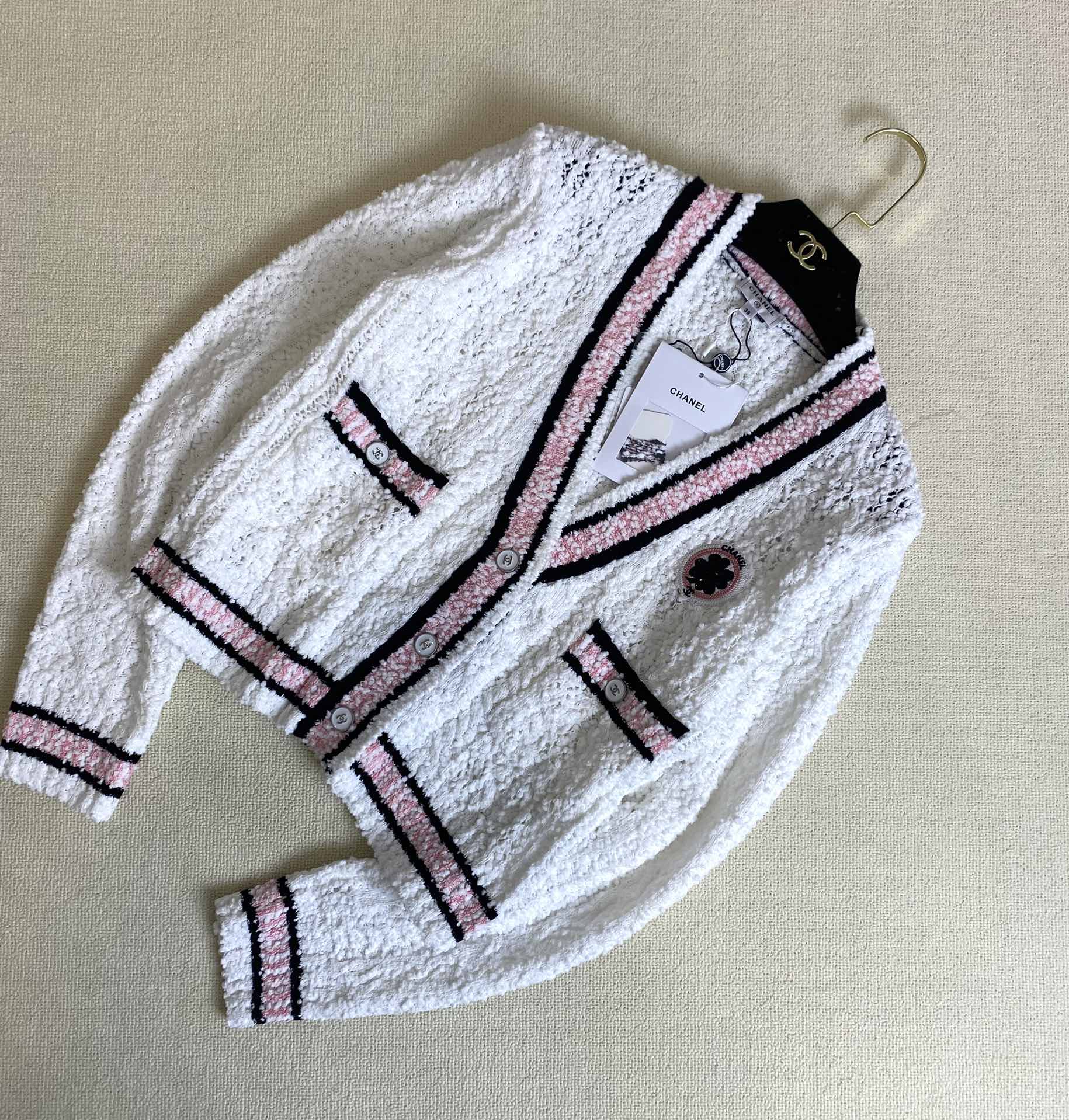 Вязаный кардиган Chanel 2403 ?Ранняя весна?, новинка, белый.