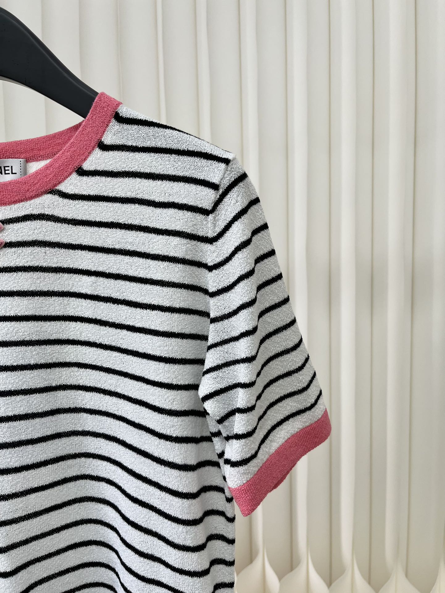 Вязаный топ Chanel 2403 в полоску с короткими рукавами