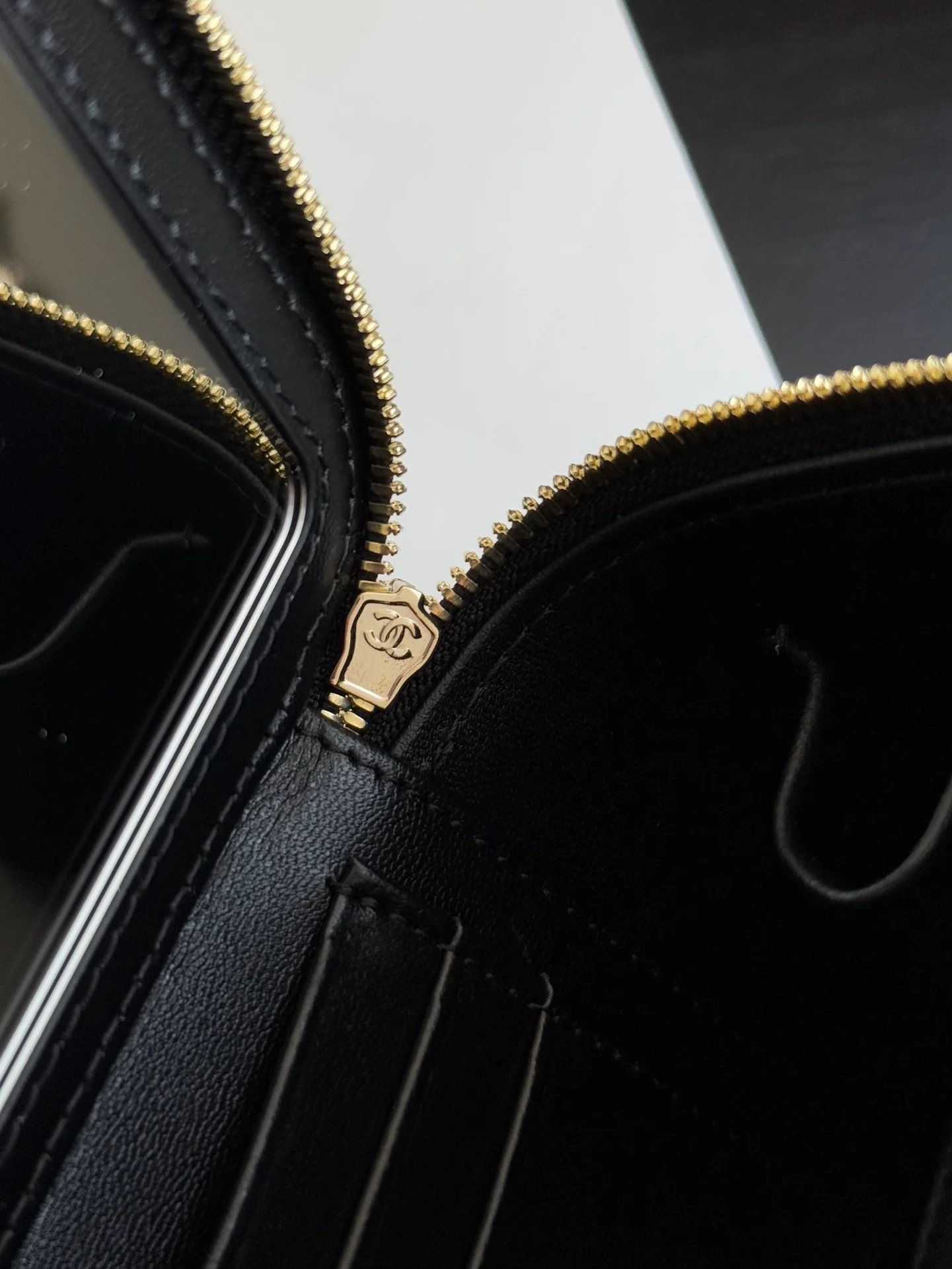 Сумка-ланчбокс Chanel 25c - черная