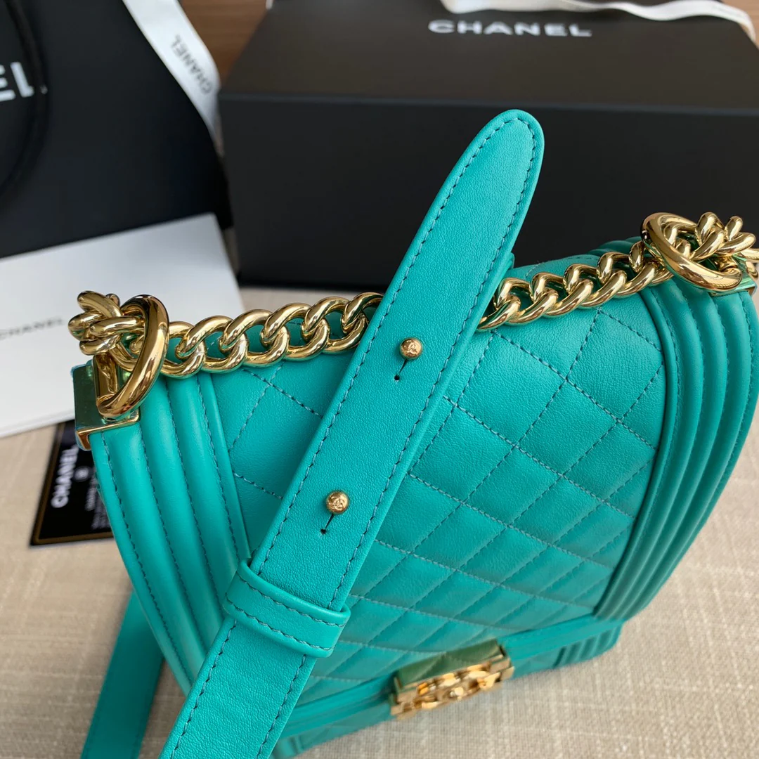 Chanel-boy-19-5-16-6cm-3