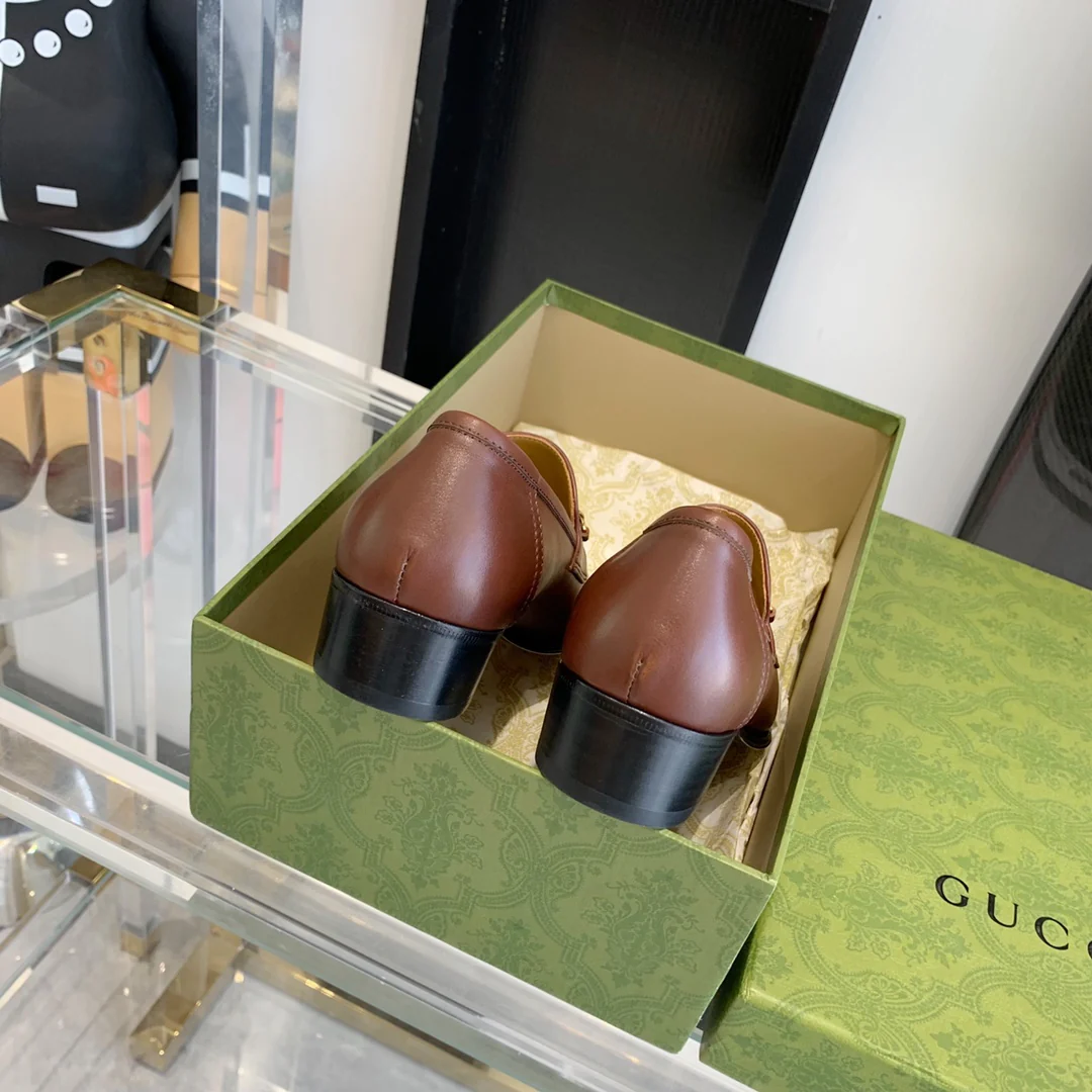 Gucci - Начало весны 2022 - Лоферы