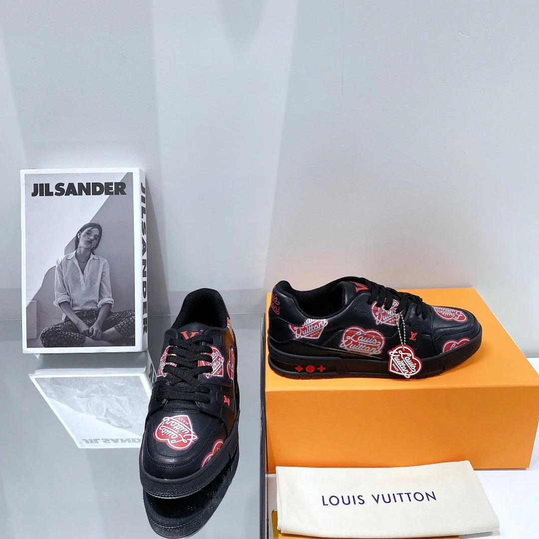 Обувь LV - кроссовки LV, стиль - парная модель - повседневная обувь - 1