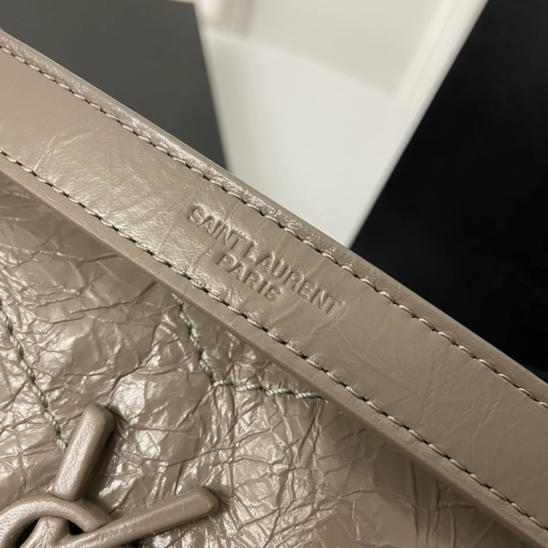 YSL-niki-baby-22cm-khakink4