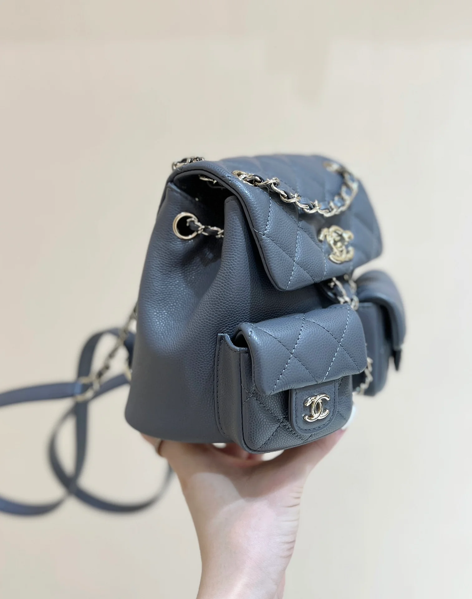 Рюкзак Chanel 24a-duma Frog, маленький, серый.