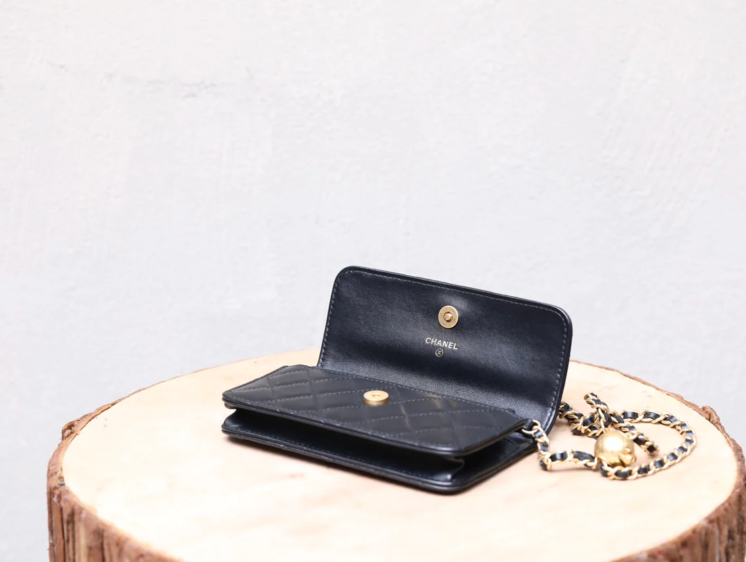 Chanel - Chanel - Золотой шар WOC - Черный