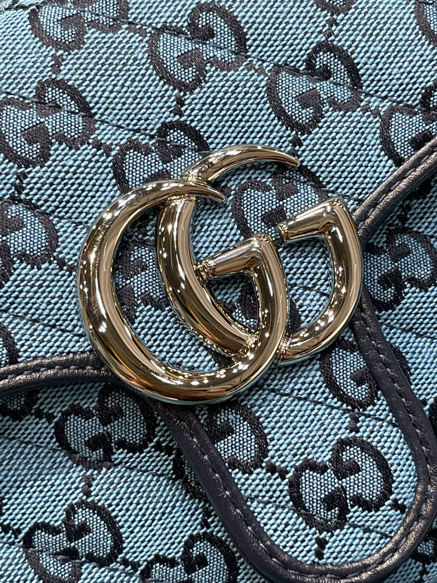 Сумка-тоут Gucci из серии Marmont - 21-15-5-8 см