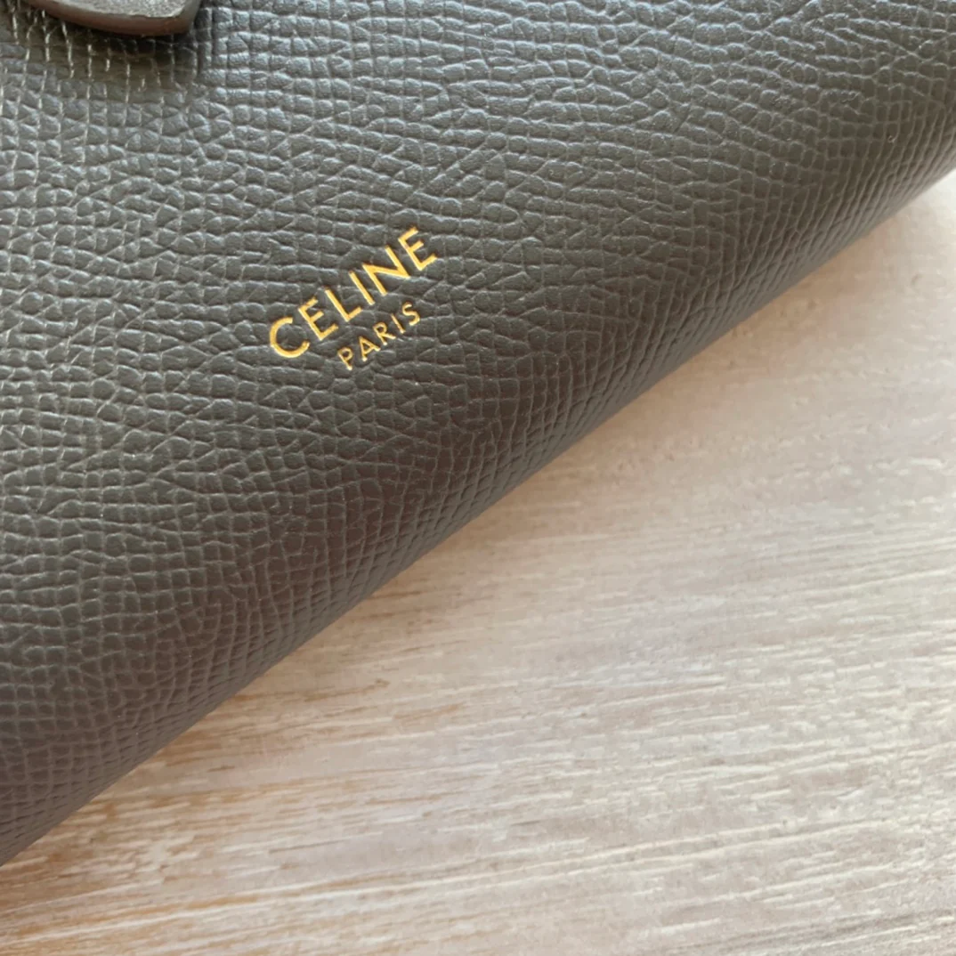 Кошелек Celine Strap из зернистой телячьей кожи — темно-серый