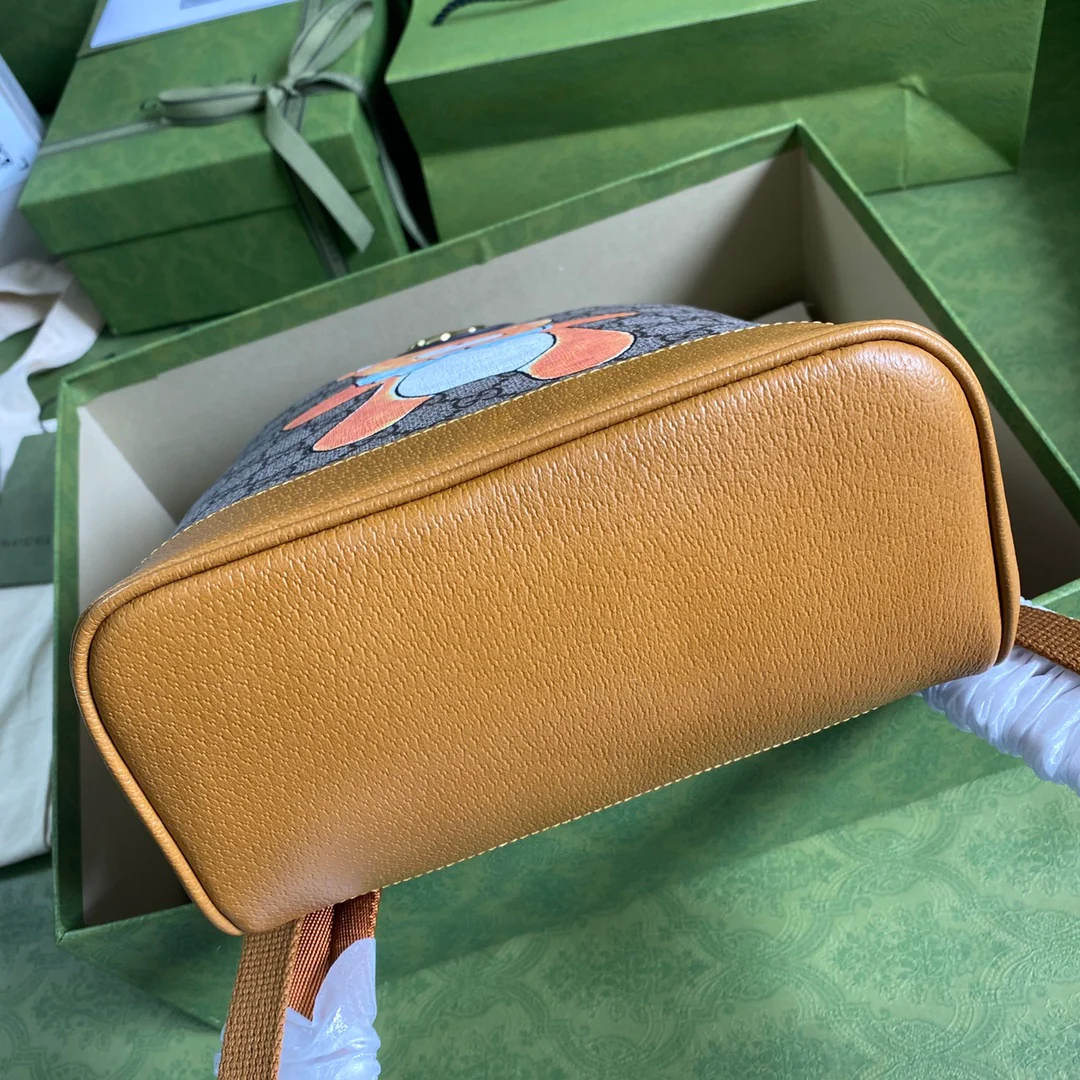 Рюкзак, созданный в сотрудничестве Gucci и Teddy Bear.