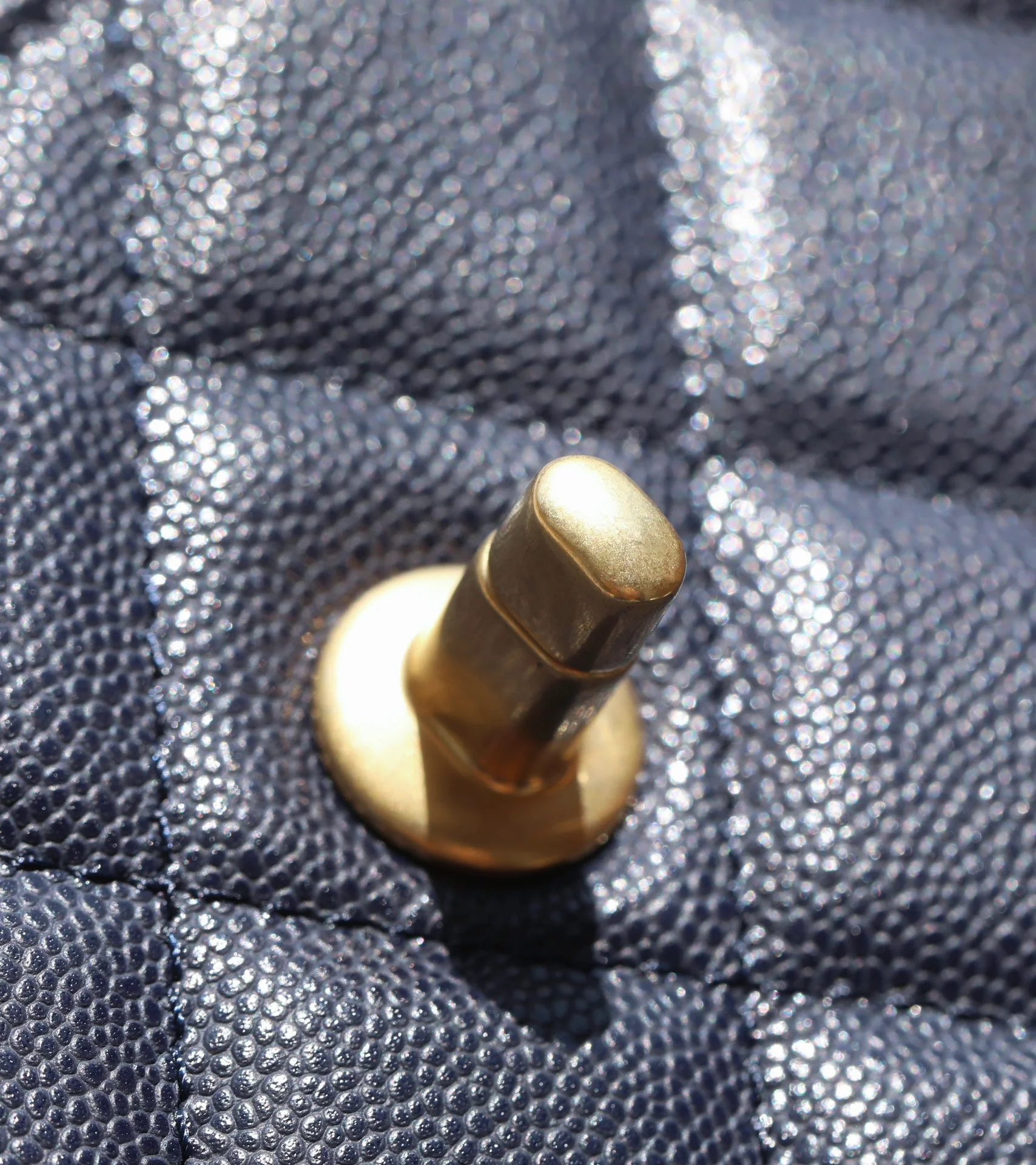 Сумка Chanel Medium Handle Flap Bag - синяя