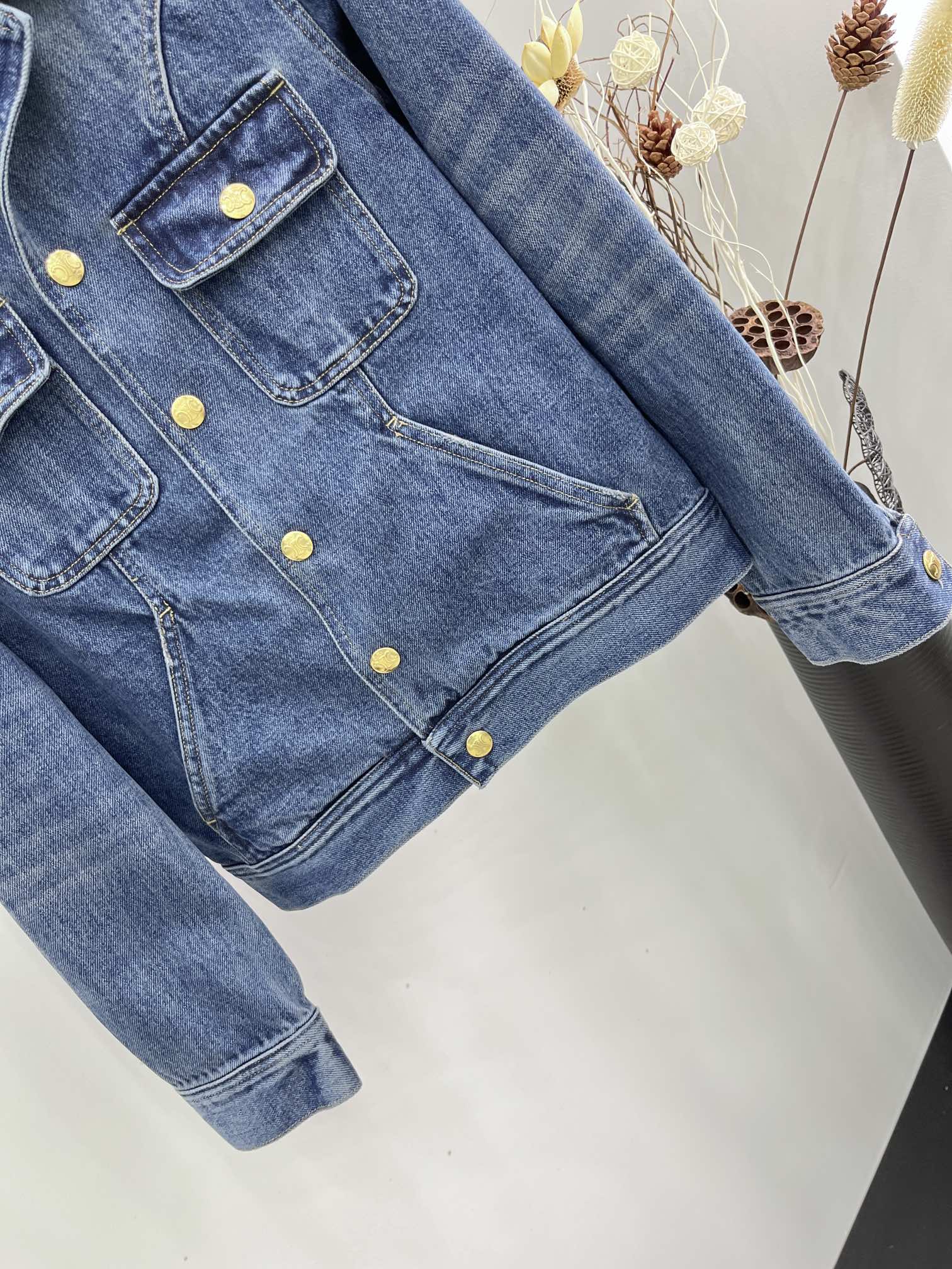 Классическая джинсовая куртка Celine 2404