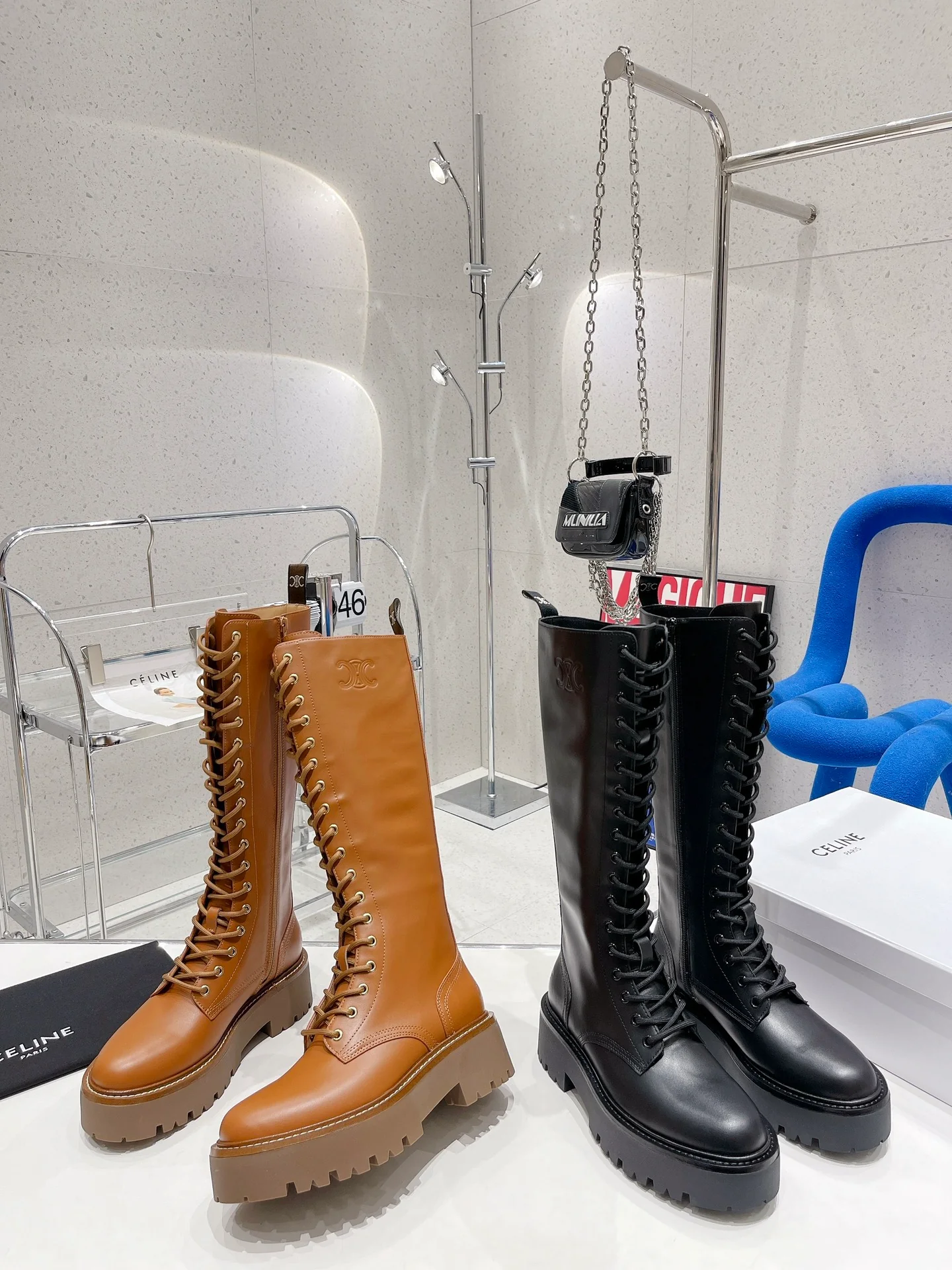 Celine - Новинка сезона осень/зима 2022 - Высокие сапоги для верховой езды
