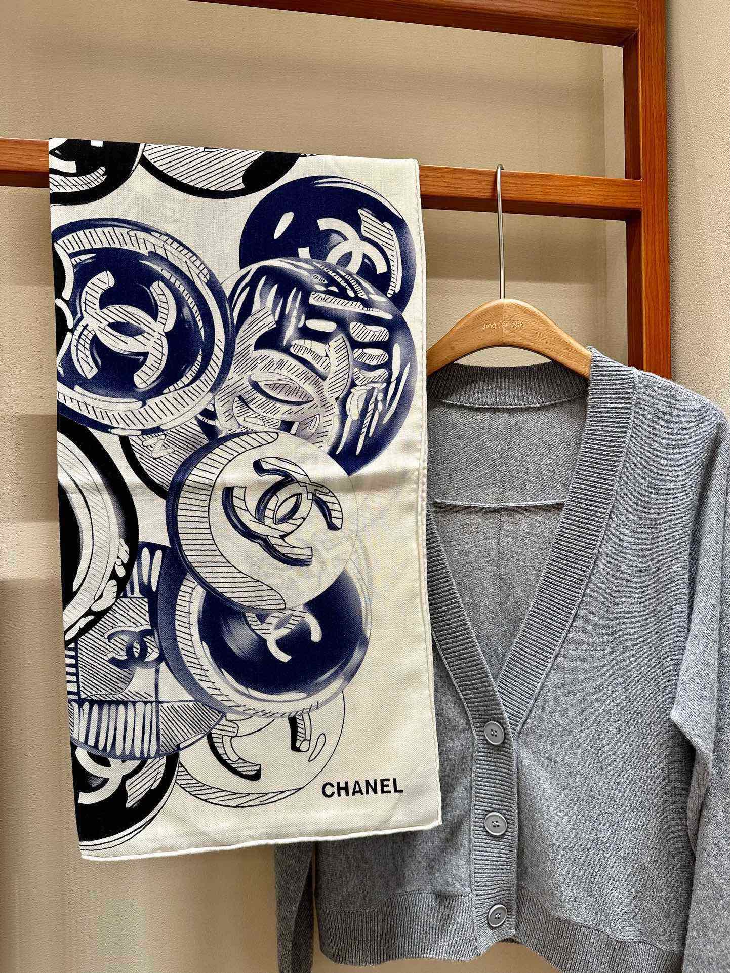 Шаль Chanel 2024 Coin Shawl - 140-140