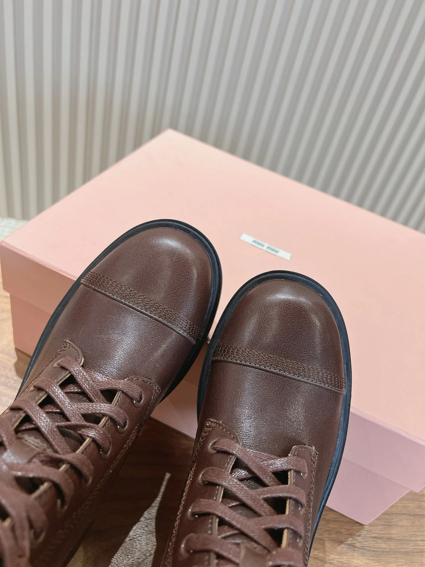 Ботинки Miu Miu Martin 2024 - Кофейно-коричневый