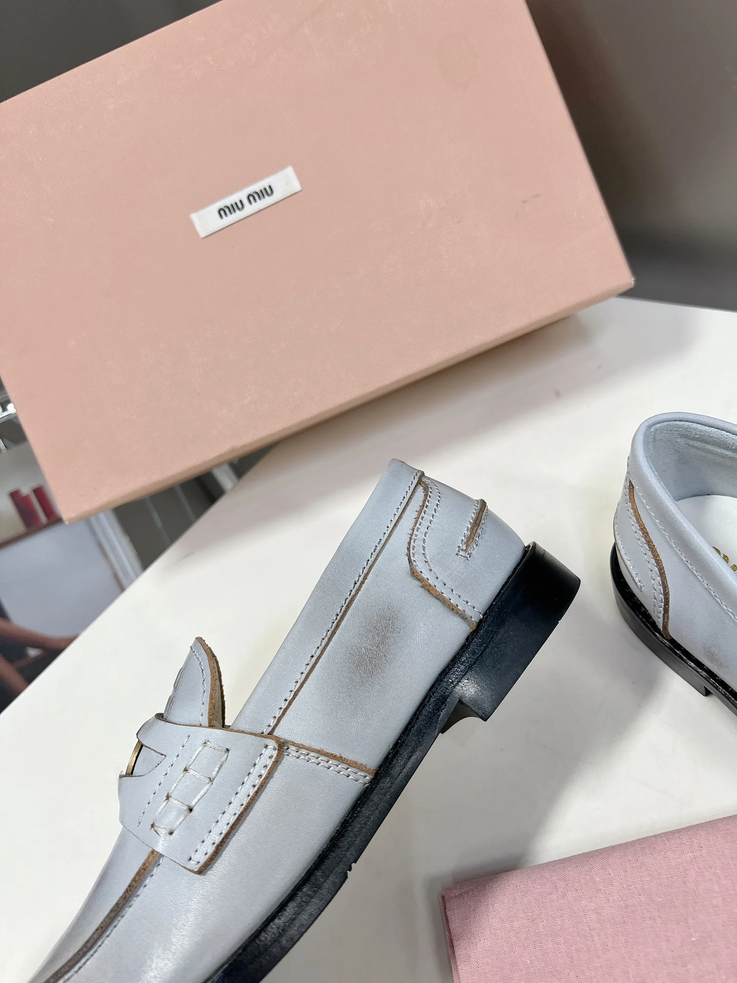 Лоферы Miu Miu Coin - серые