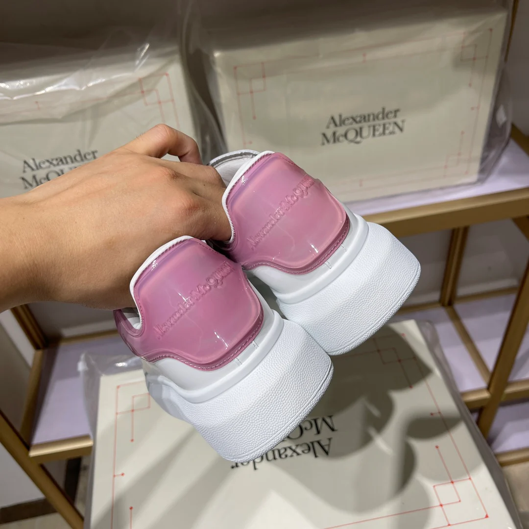 Классические белые кроссовки McQueen - унисекс - фиолетовый каблук - премиум-версия