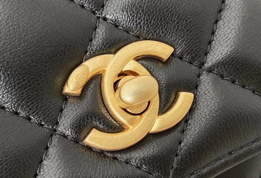 Chanel - Gold Ball WOC - Овечья кожа - 5
