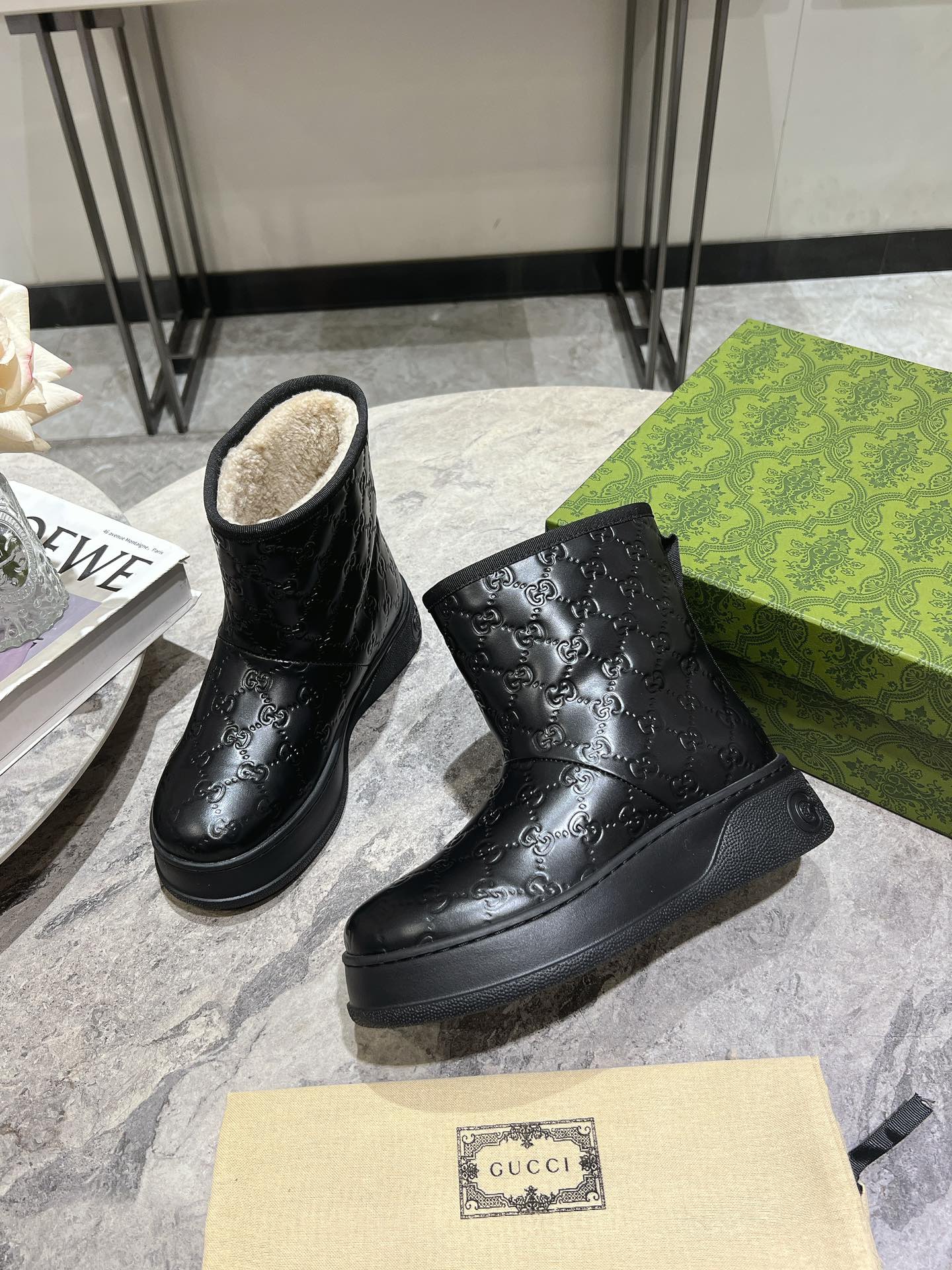 Шерстяные зимние сапоги Gucci 2024 - черные