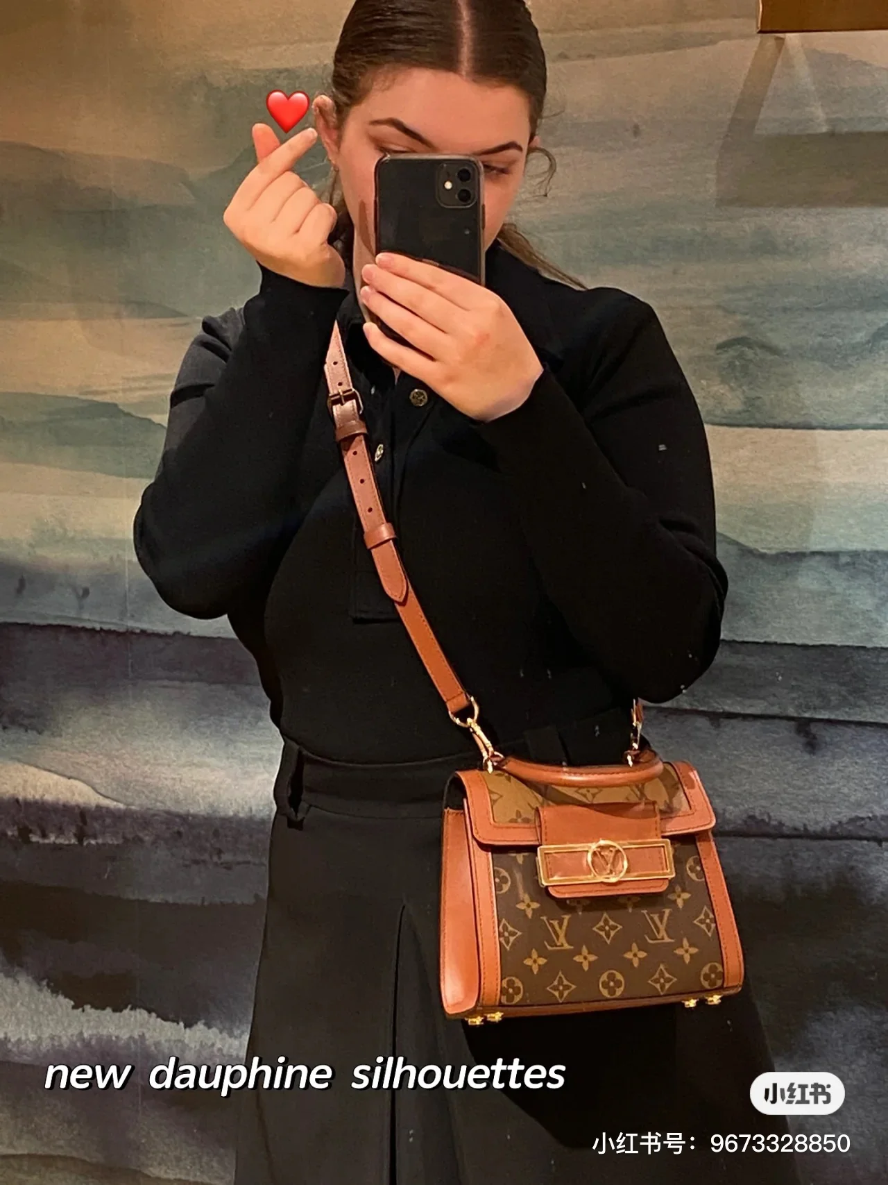 m46751-LV-dauphine-capitale-handbag/crossbody bag