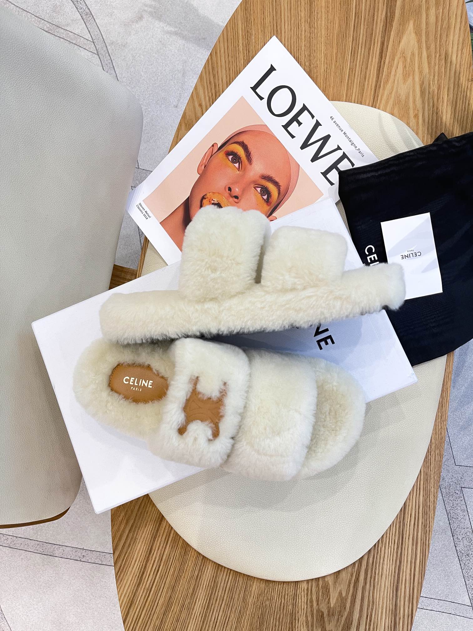 Обувь Celine - шерстяные домашние тапочки Celine - белые