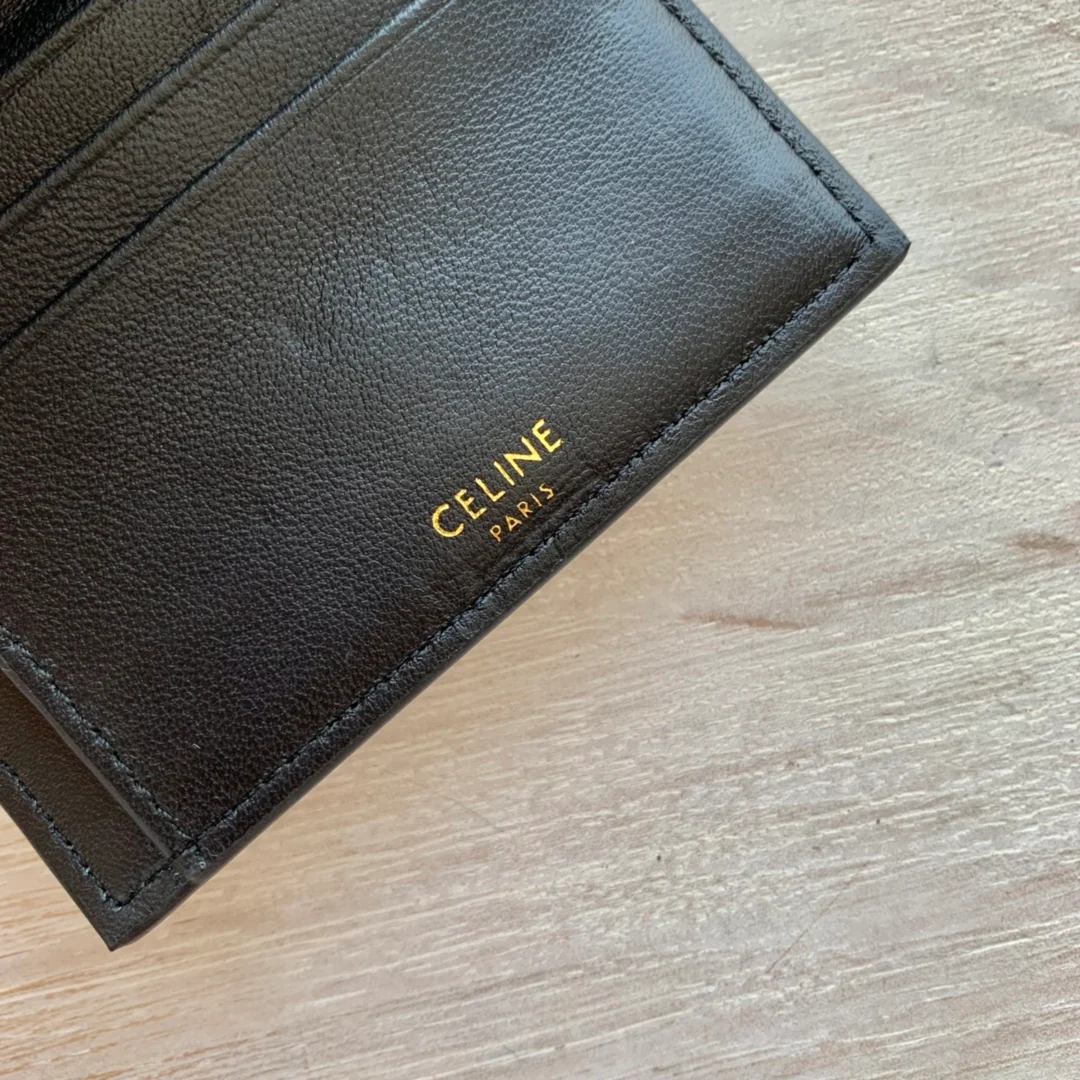 Маленький глянцевый трехсекционный кошелек Celine из телячьей кожи