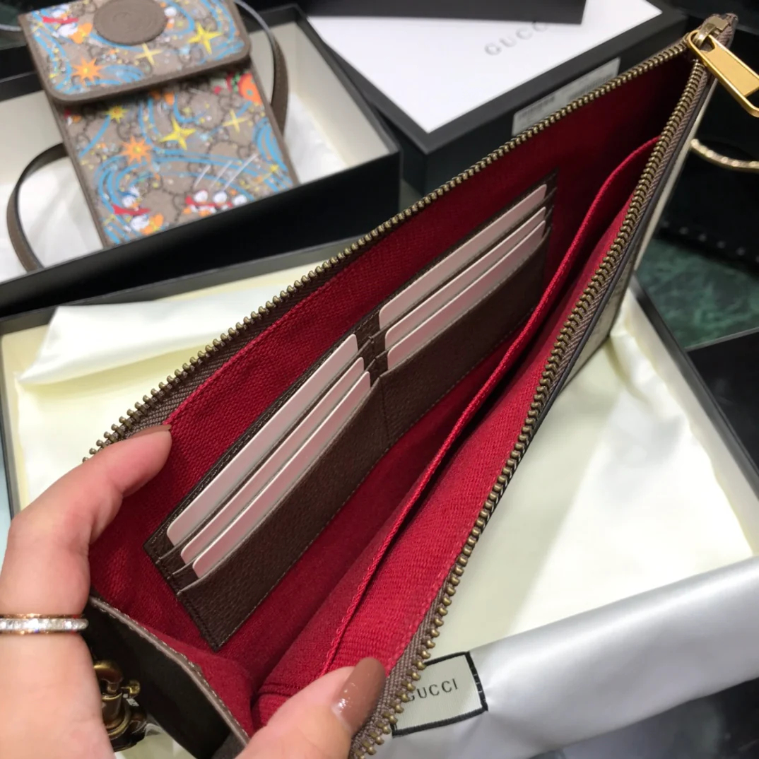 Клатч Gucci с Дональдом Даком