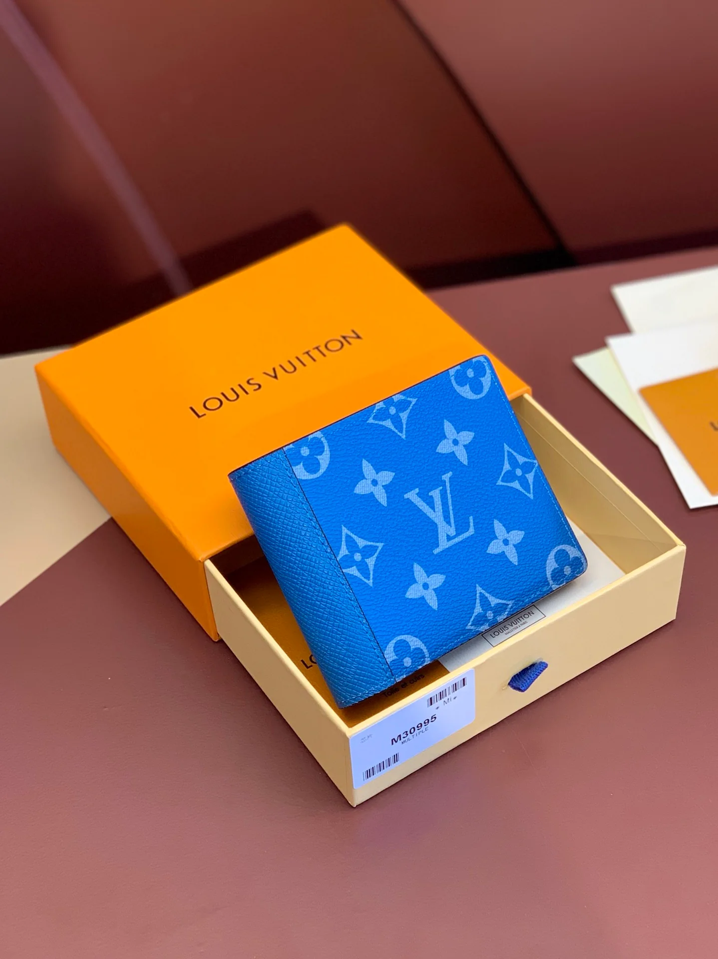 LV-m30995 — Усовершенствованный многофункциональный кошелек