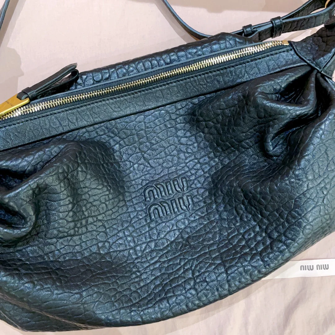 Miu Miu-5bc191-Круассан-Черный