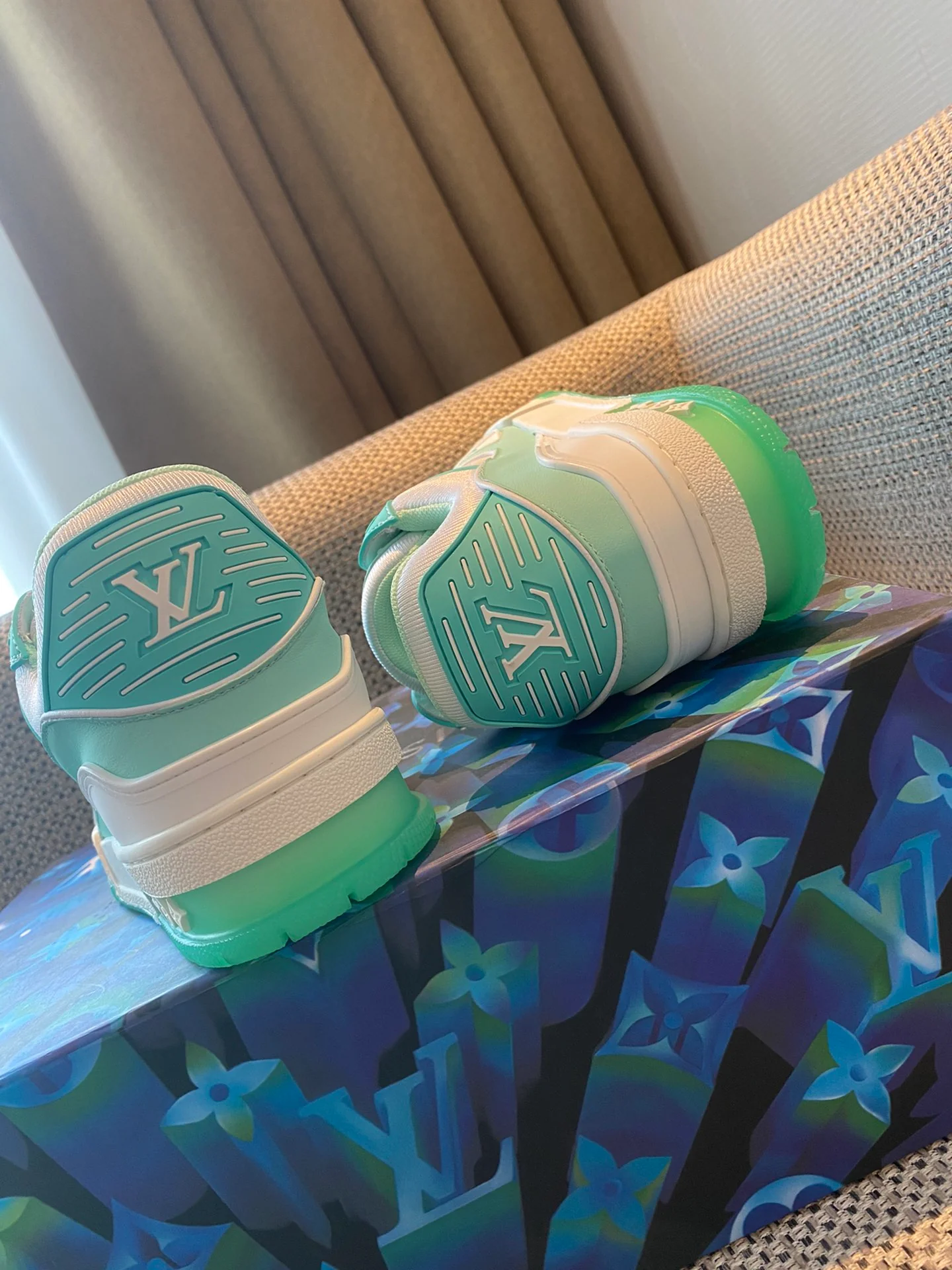 Обувь LV - кроссовки LV Trainer - 19