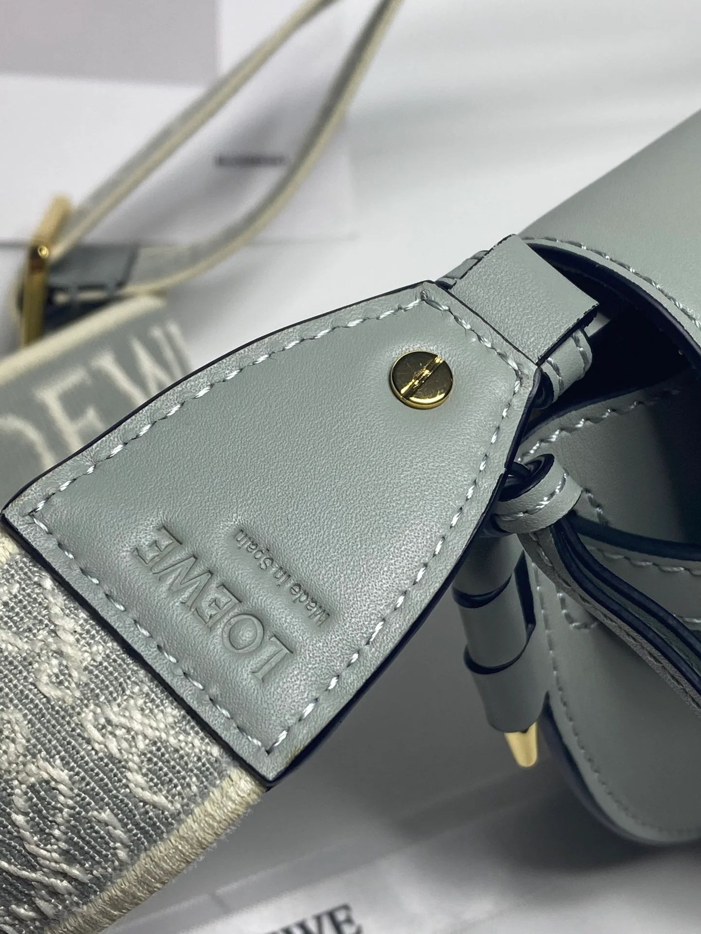 Сумка-седло Loewe-gate Letter с широким плечевым ремнем - мини - 2