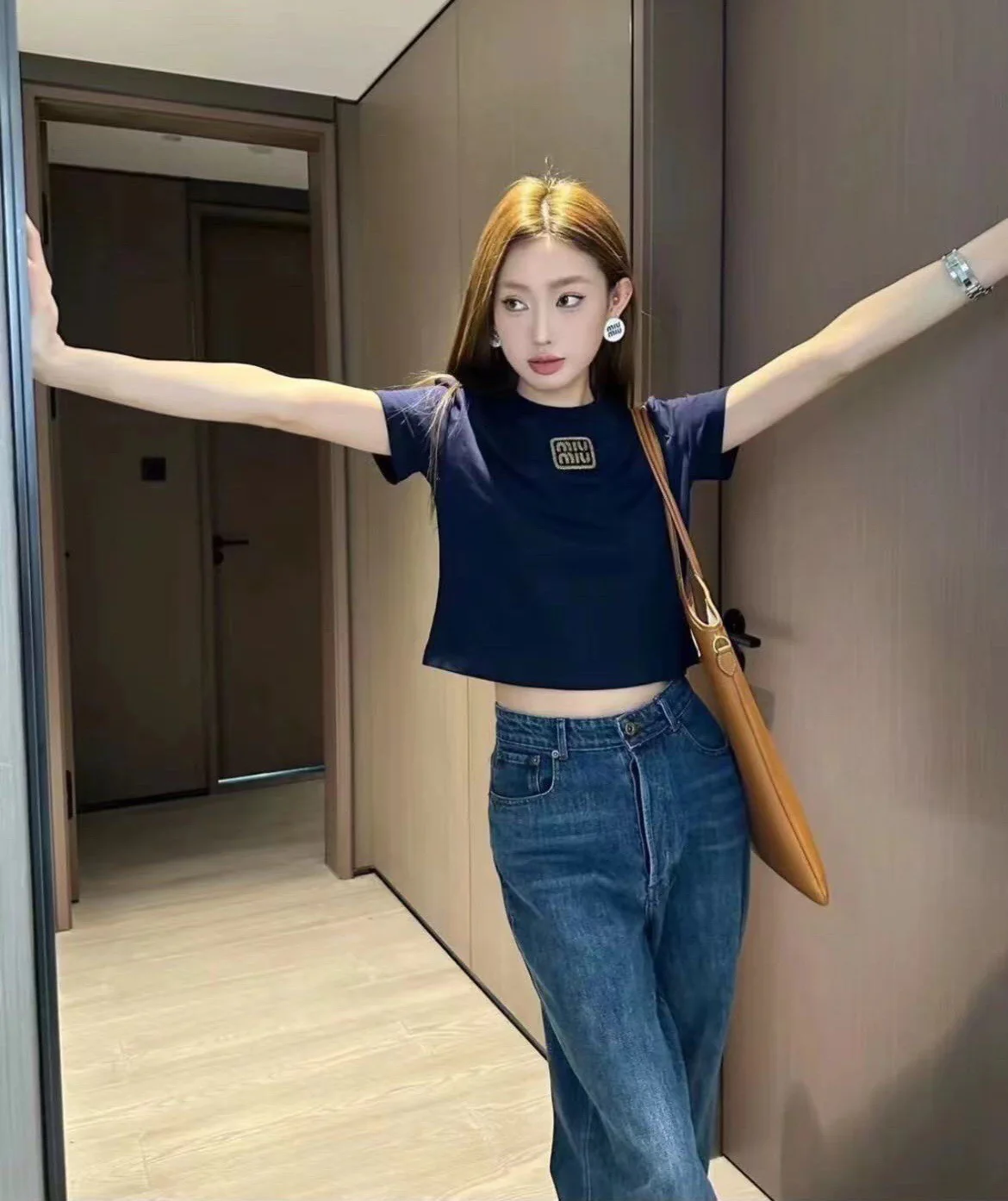 Футболка с коротким вышитым рукавом Miu Miu-2404