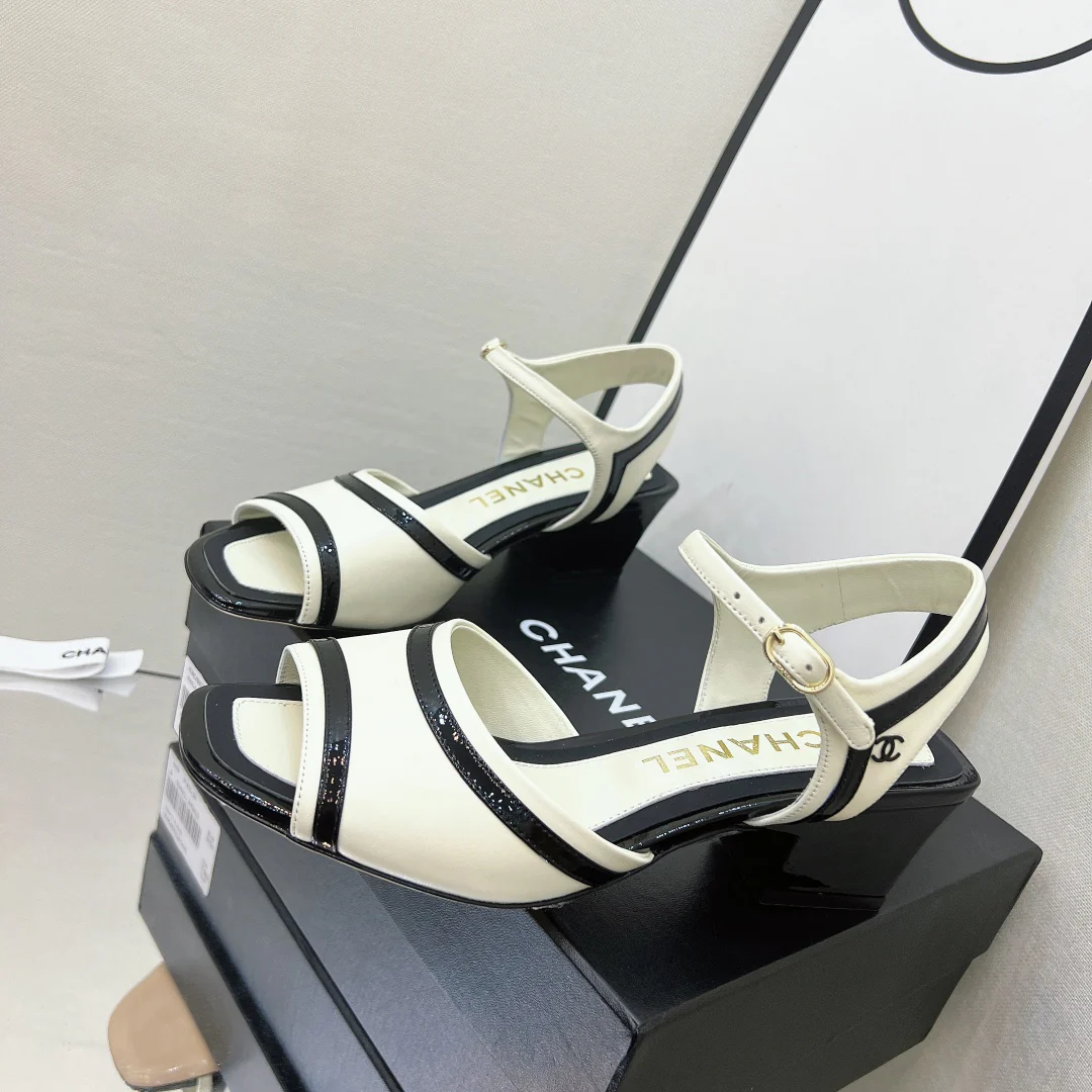 Туфли Chanel с открытым носком