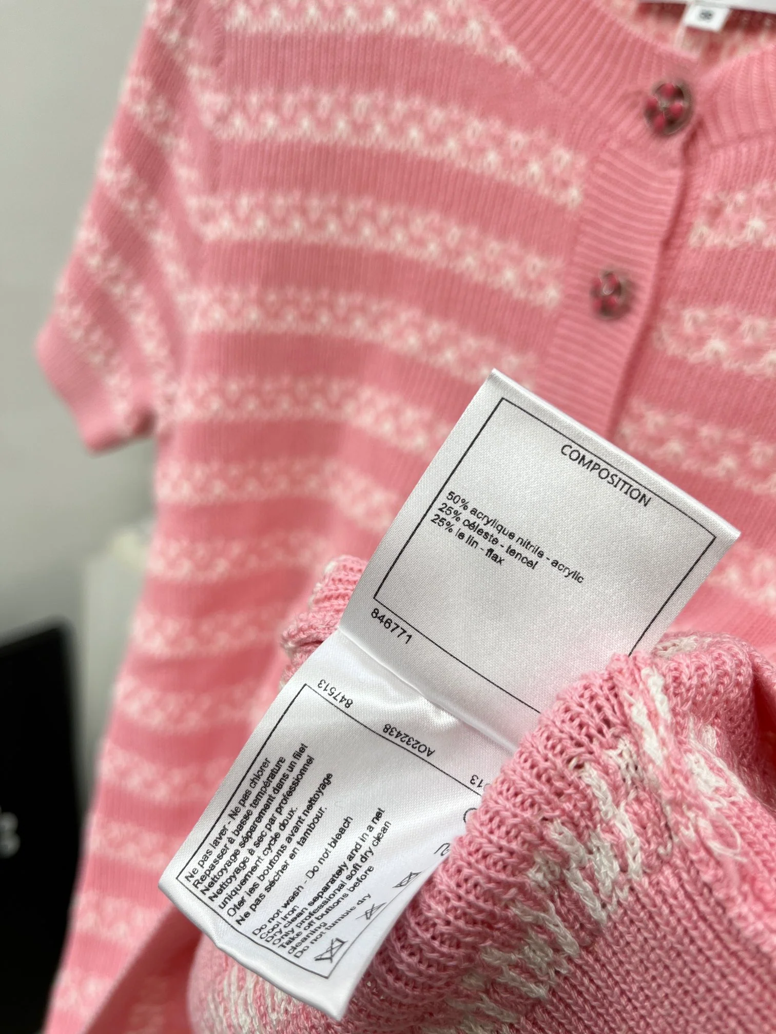 Вязаный топ Chanel 2403 из специальной пряжи с короткими рукавами - розовый