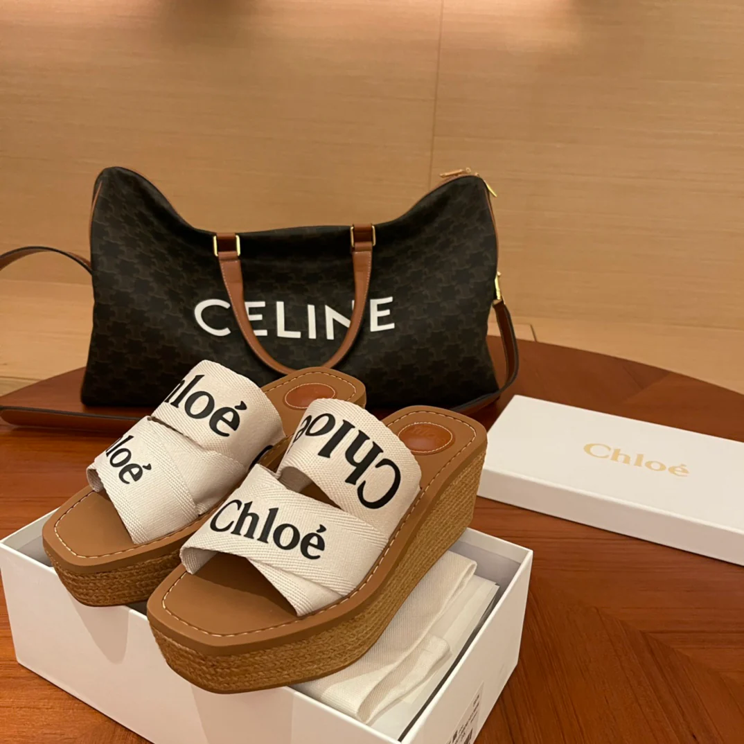 Обувь Chloe - логотип Chloe Woody - сандалии на платформе