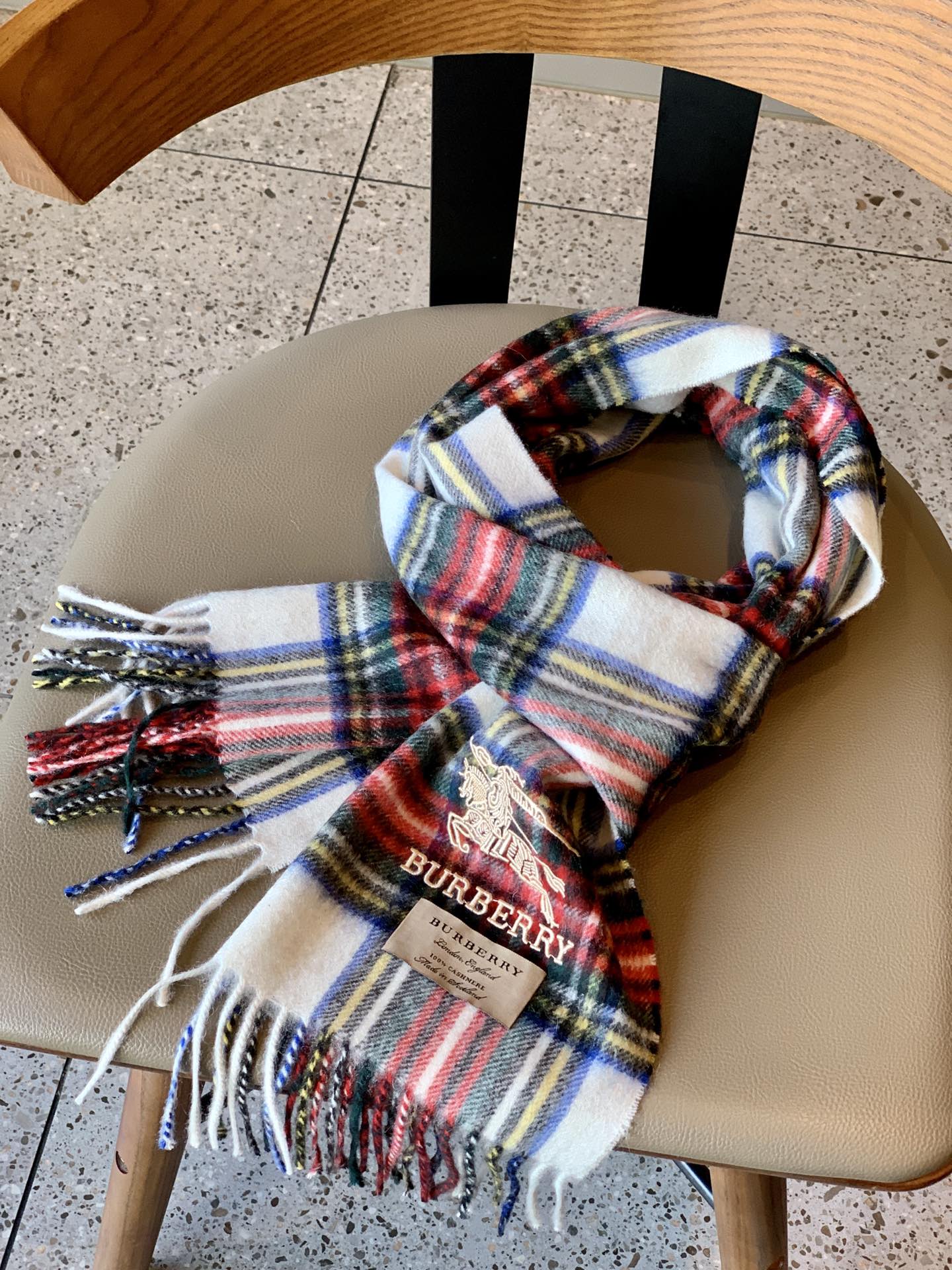 Кашемировый шарф Burberry - 30 см - 195 см