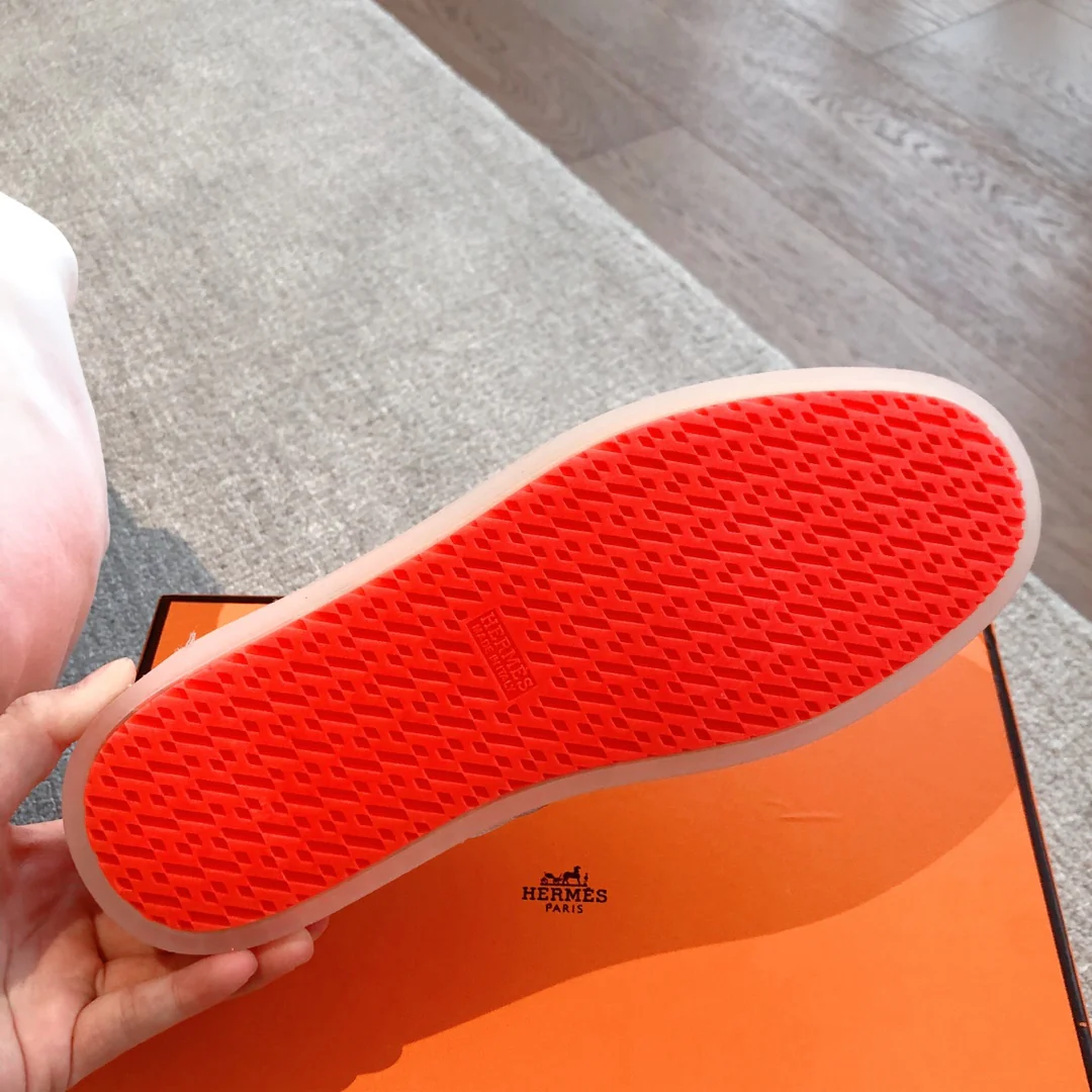 Новинки сезона весна/лето 2021 от Hermes - Спортивная повседневная обувь - Мужская