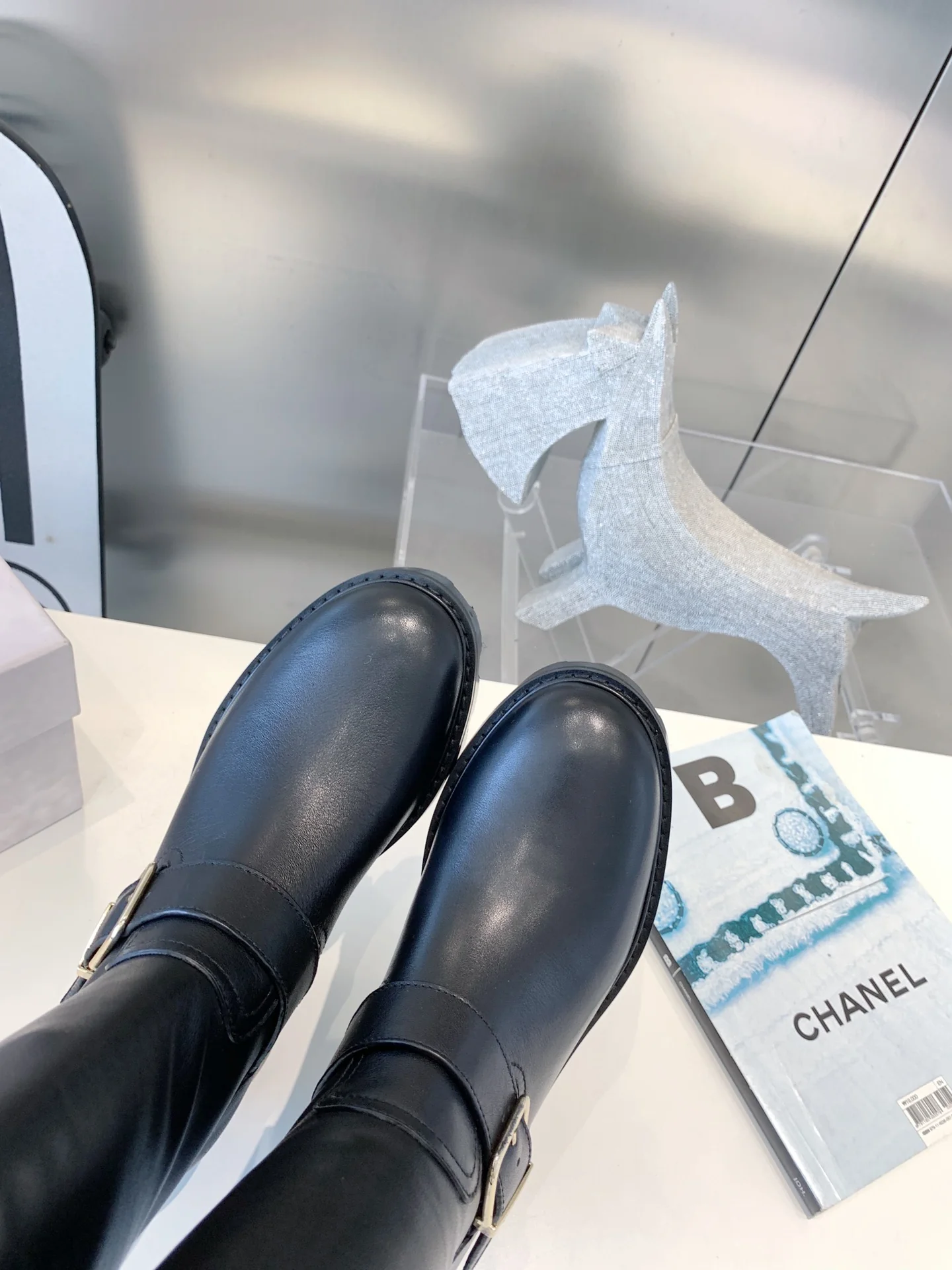 Jimmy - Новинка 2022 года - Кожаные высокие сапоги