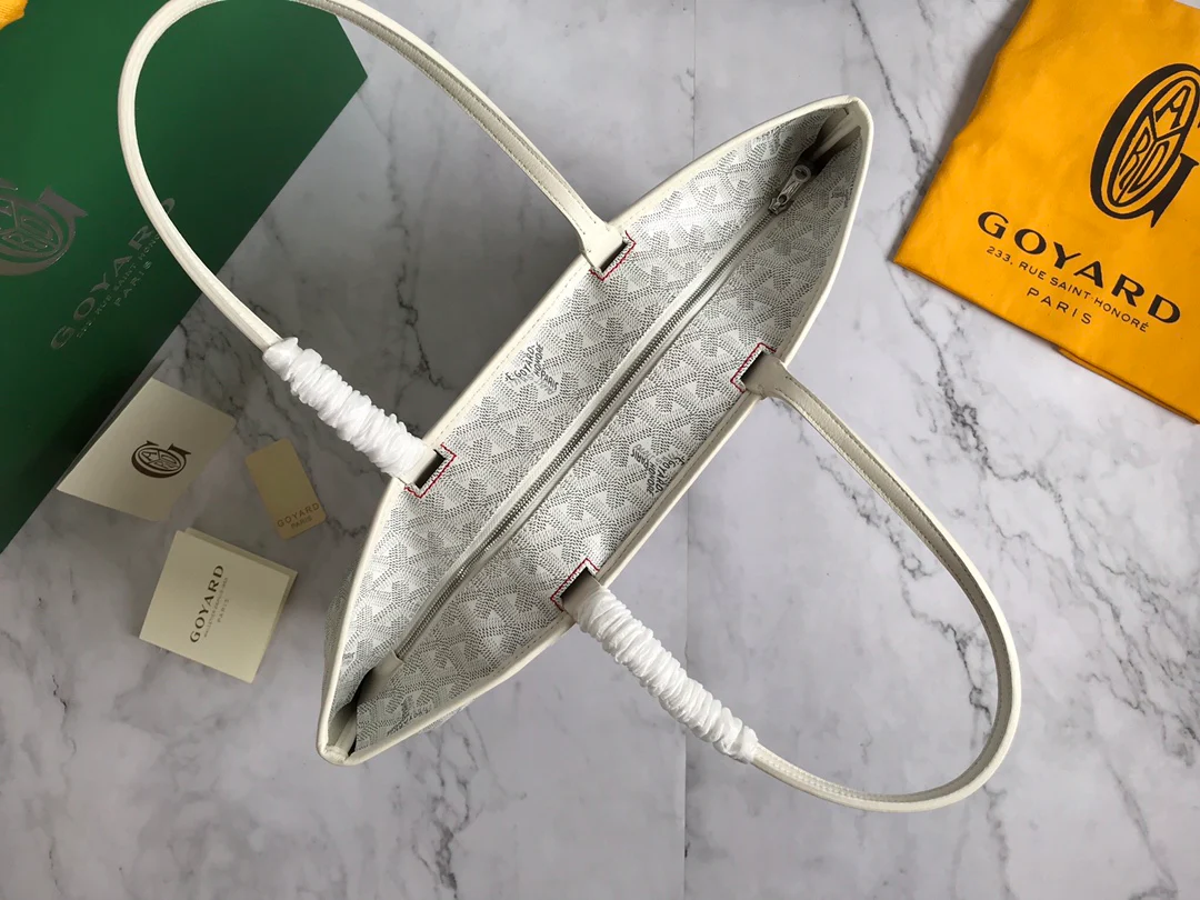 Маленькая сумка-тоут Goyard на молнии - белая.