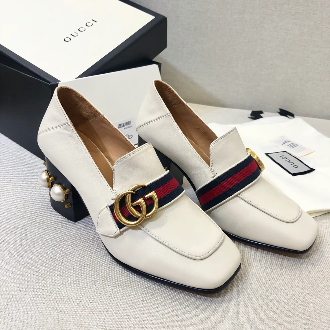 Gucci - Туфли на массивном каблуке с жемчужным блеском - Квадратный носок - Туфли на низком каблуке - Лоферы